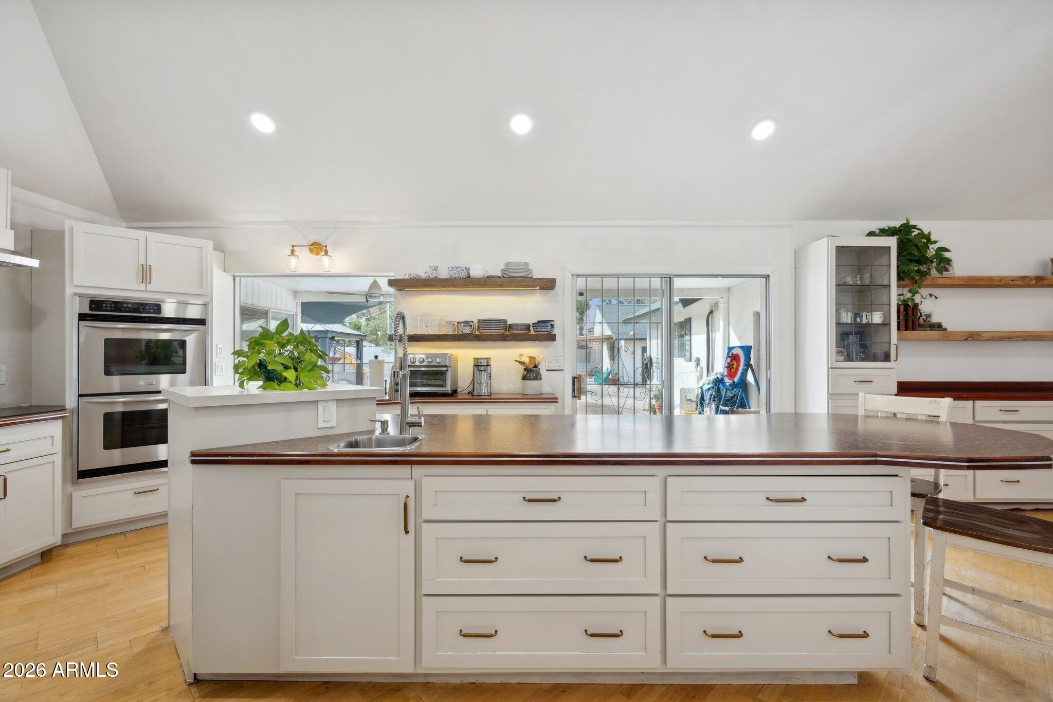 6001 E THUNDERBIRD Road