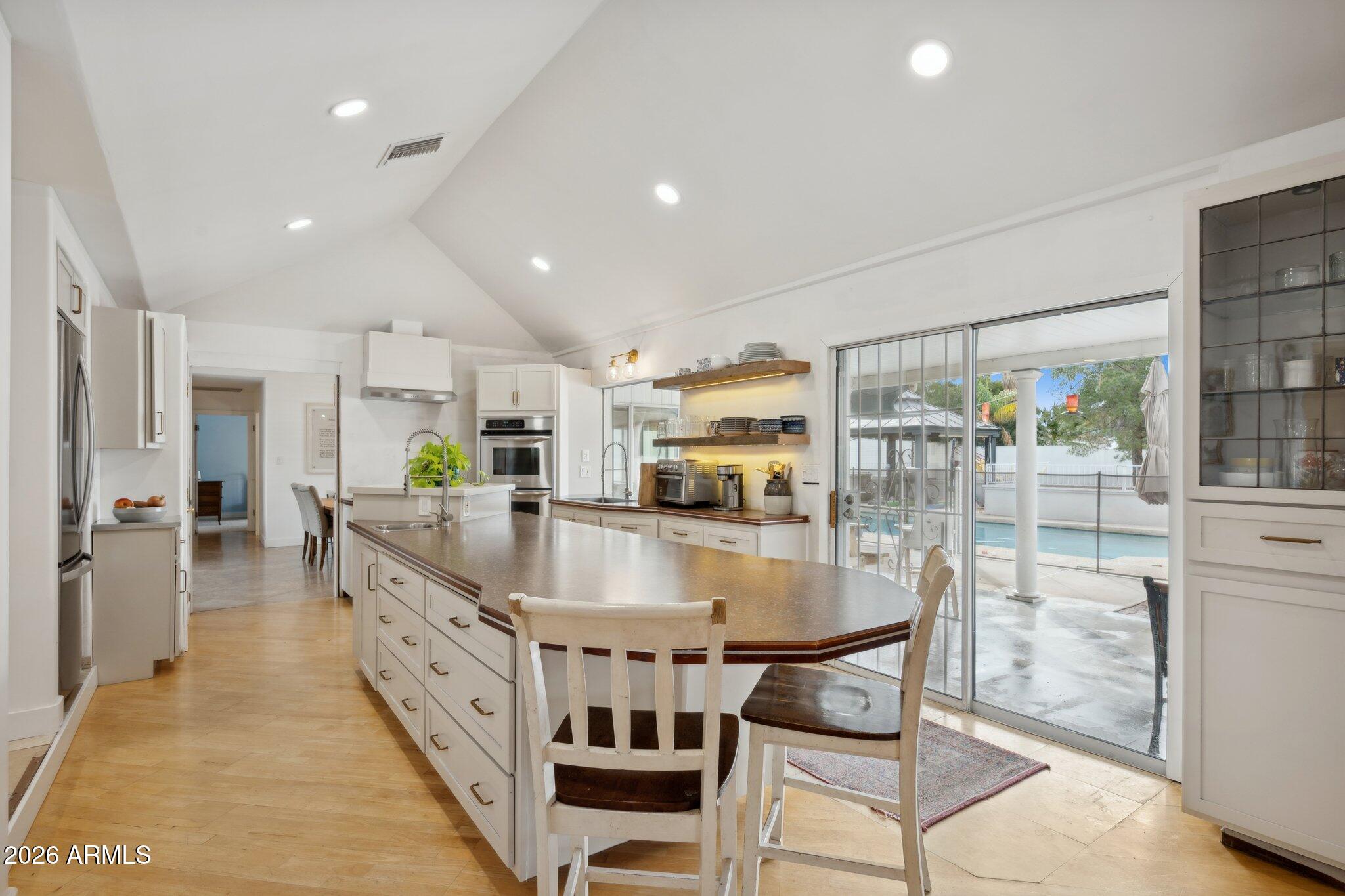 6001 E THUNDERBIRD Road