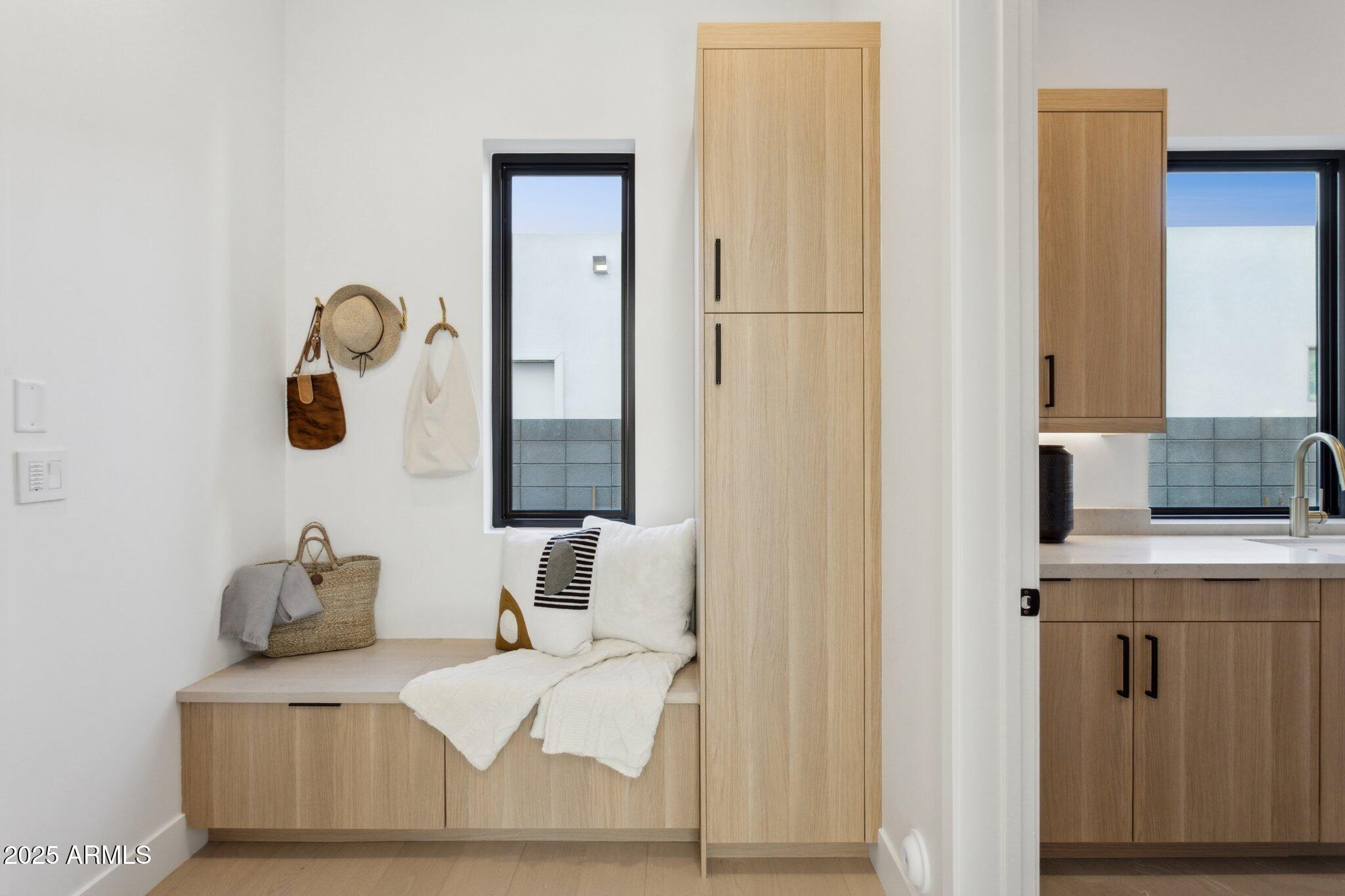 1830 E PALMAIRE Avenue