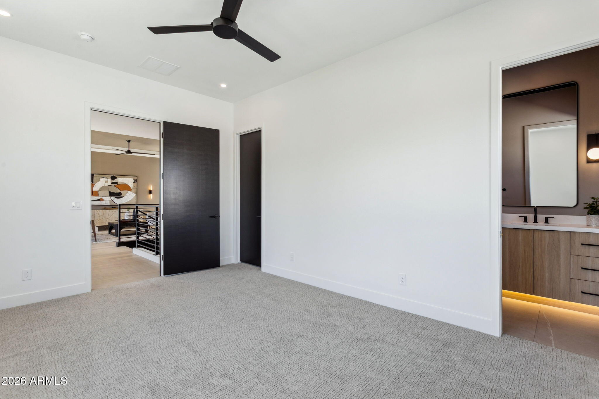 1832 E PALMAIRE Avenue