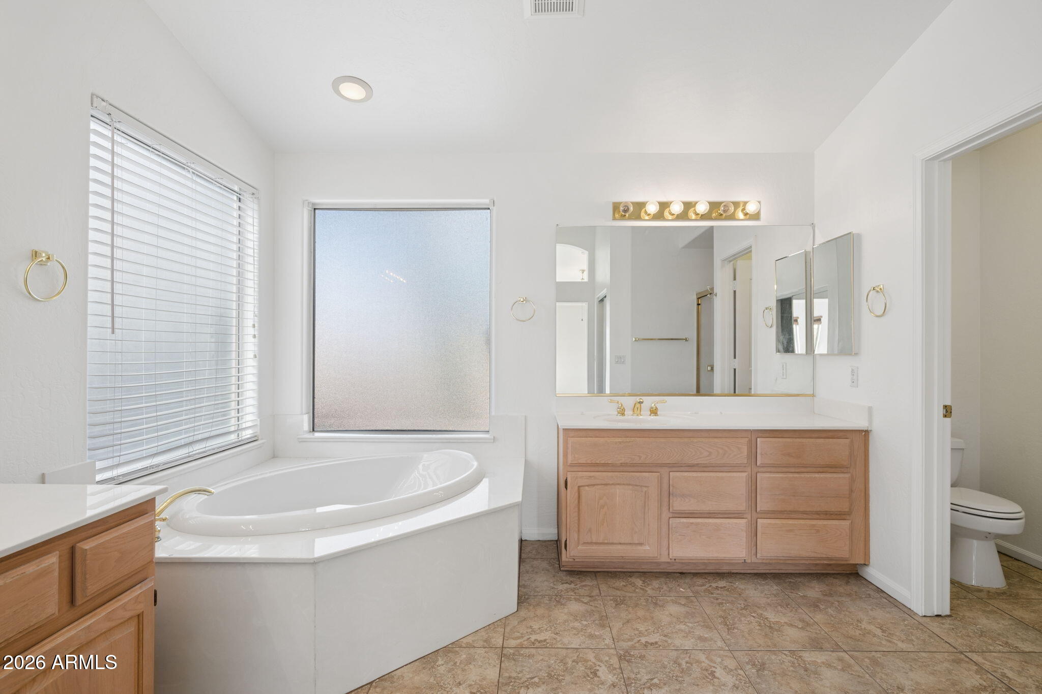 4421 E ROCKY SLOPE Drive