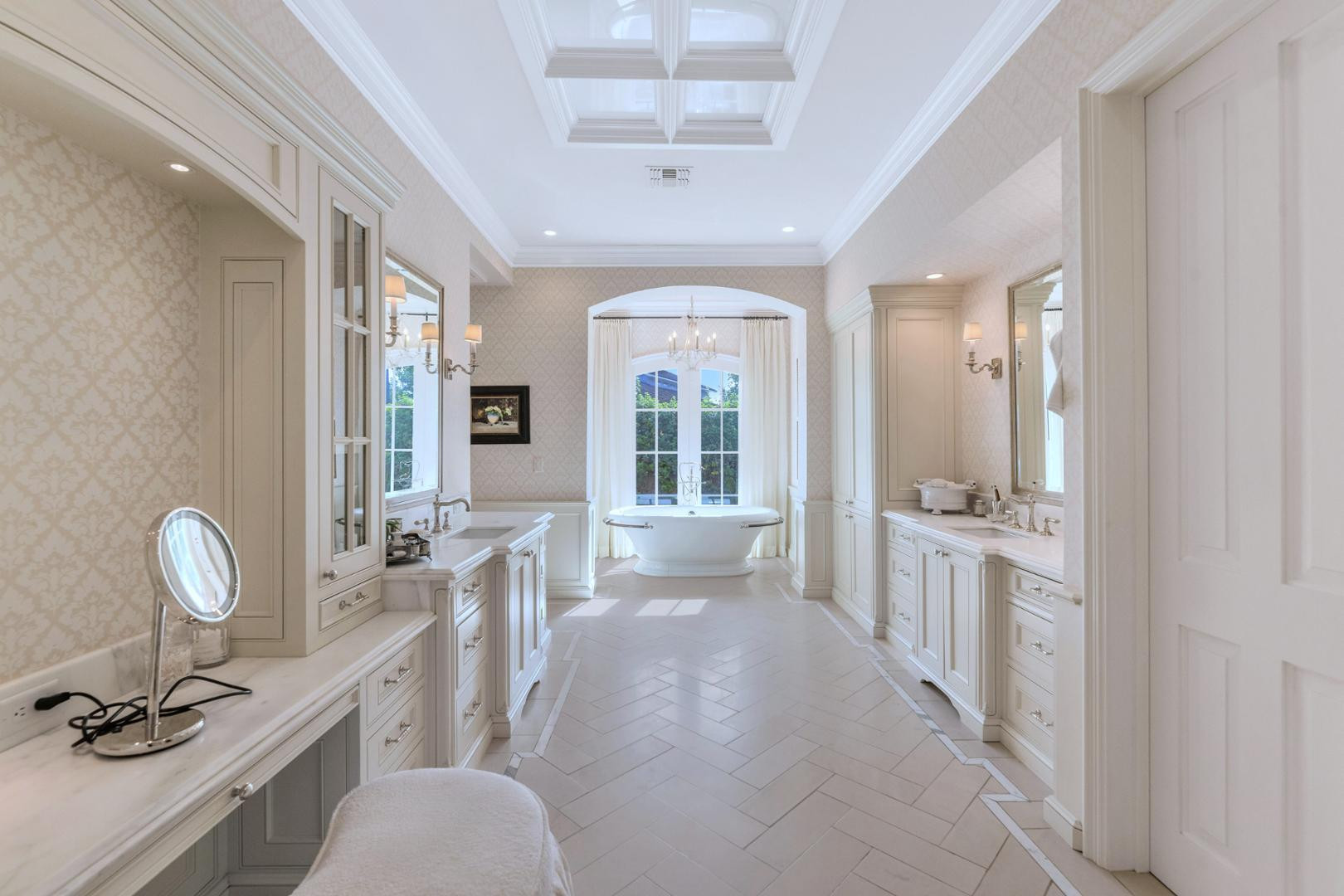 6248 E Montecito Avenue