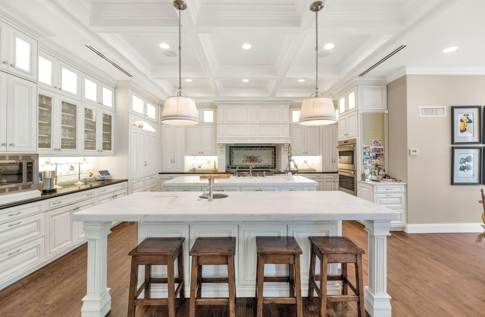 6248 E Montecito Avenue