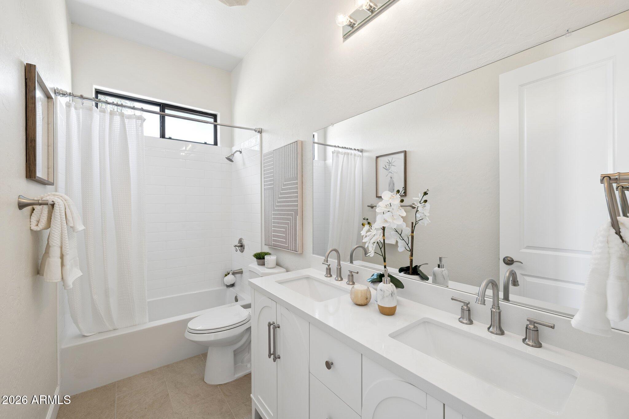 16195 W Glenrosa Avenue