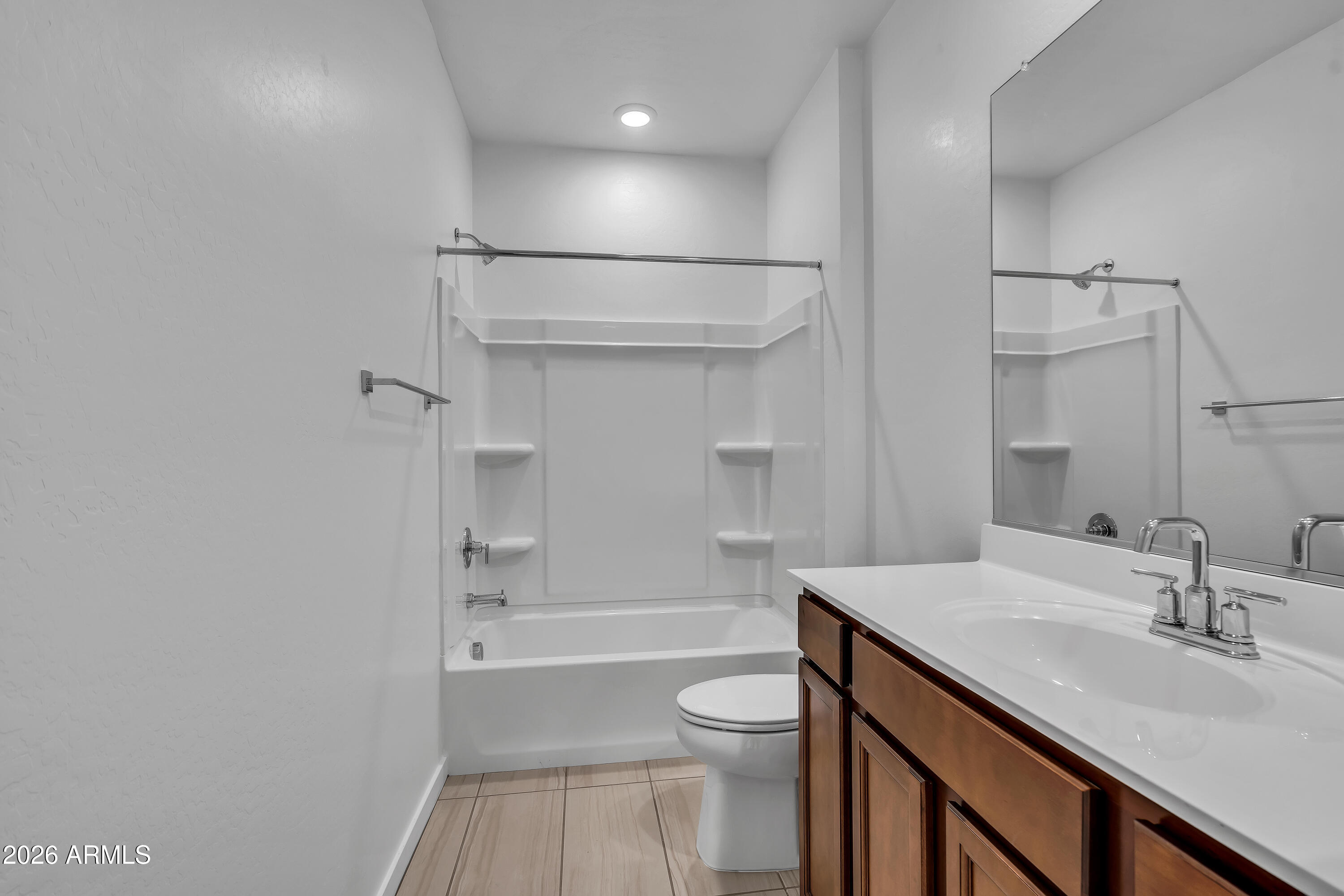 760 E Doral Avenue 101