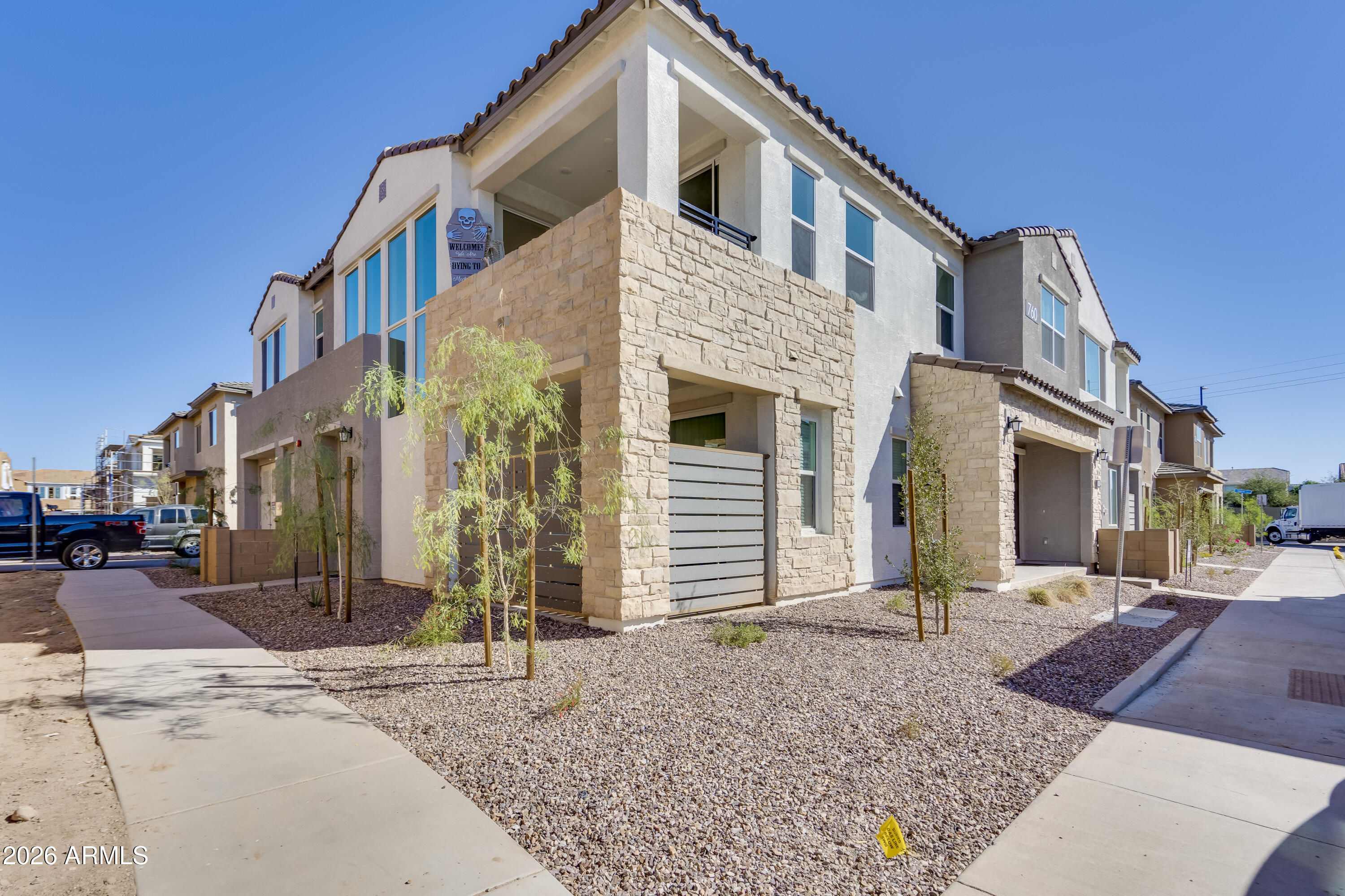 760 E Doral Avenue 101