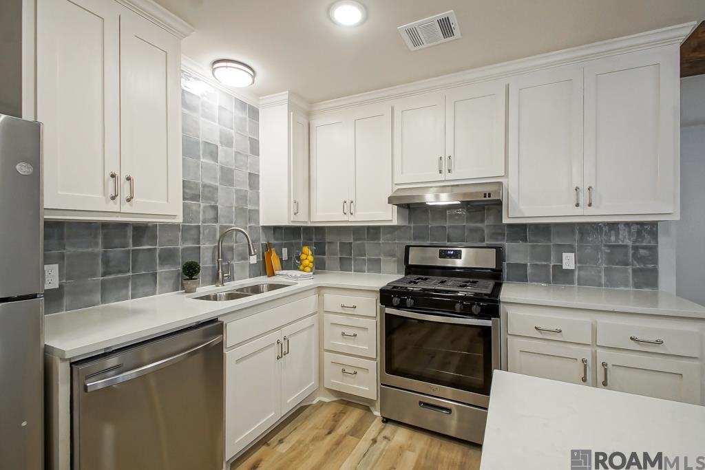 1430 Aster Dr