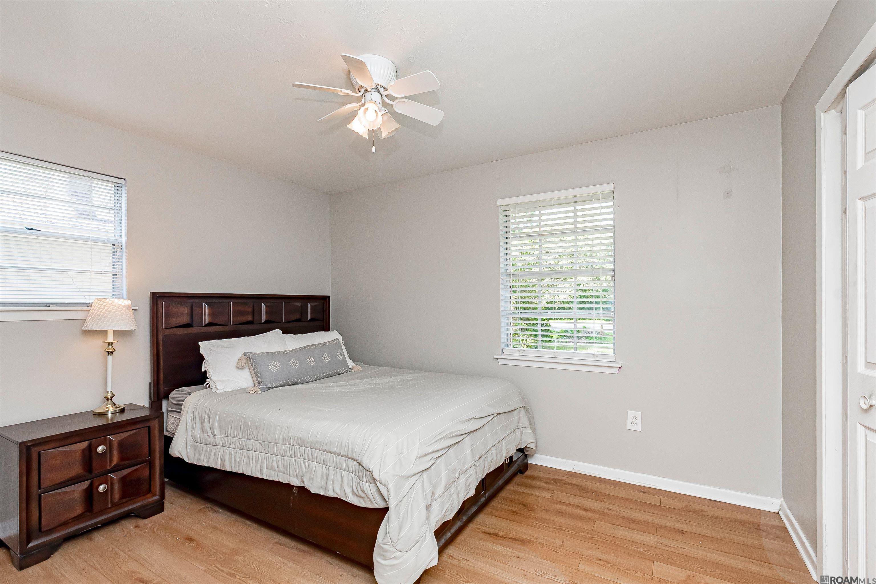 225 Fontainbleau Dr