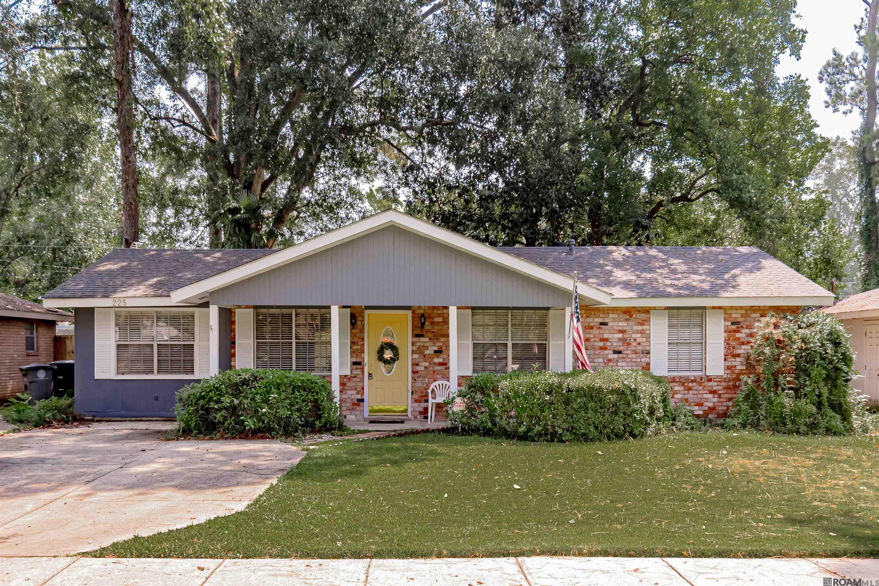 225 Fontainbleau Dr