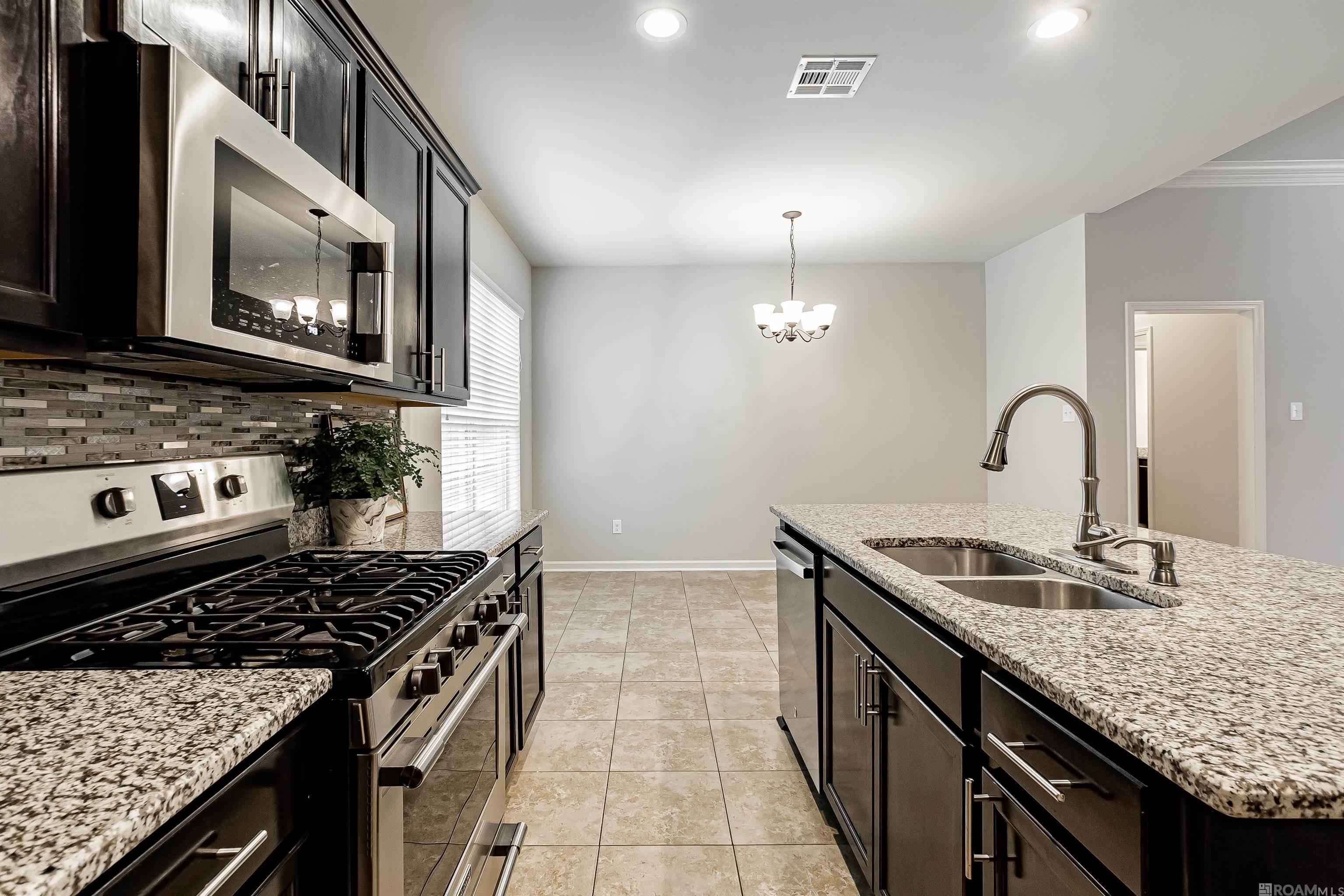 16255 White Rose Dr, Saint George