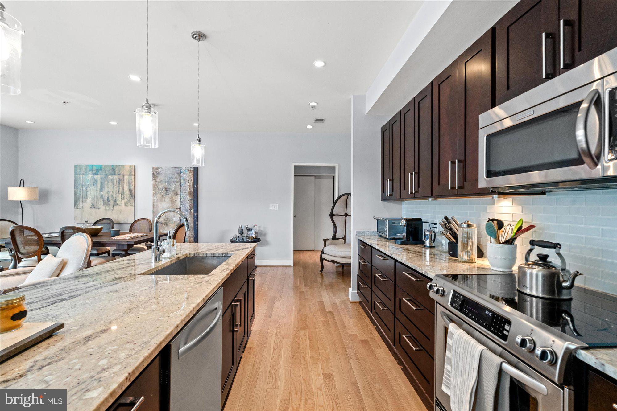 610 NEWTON PLACE NW 8