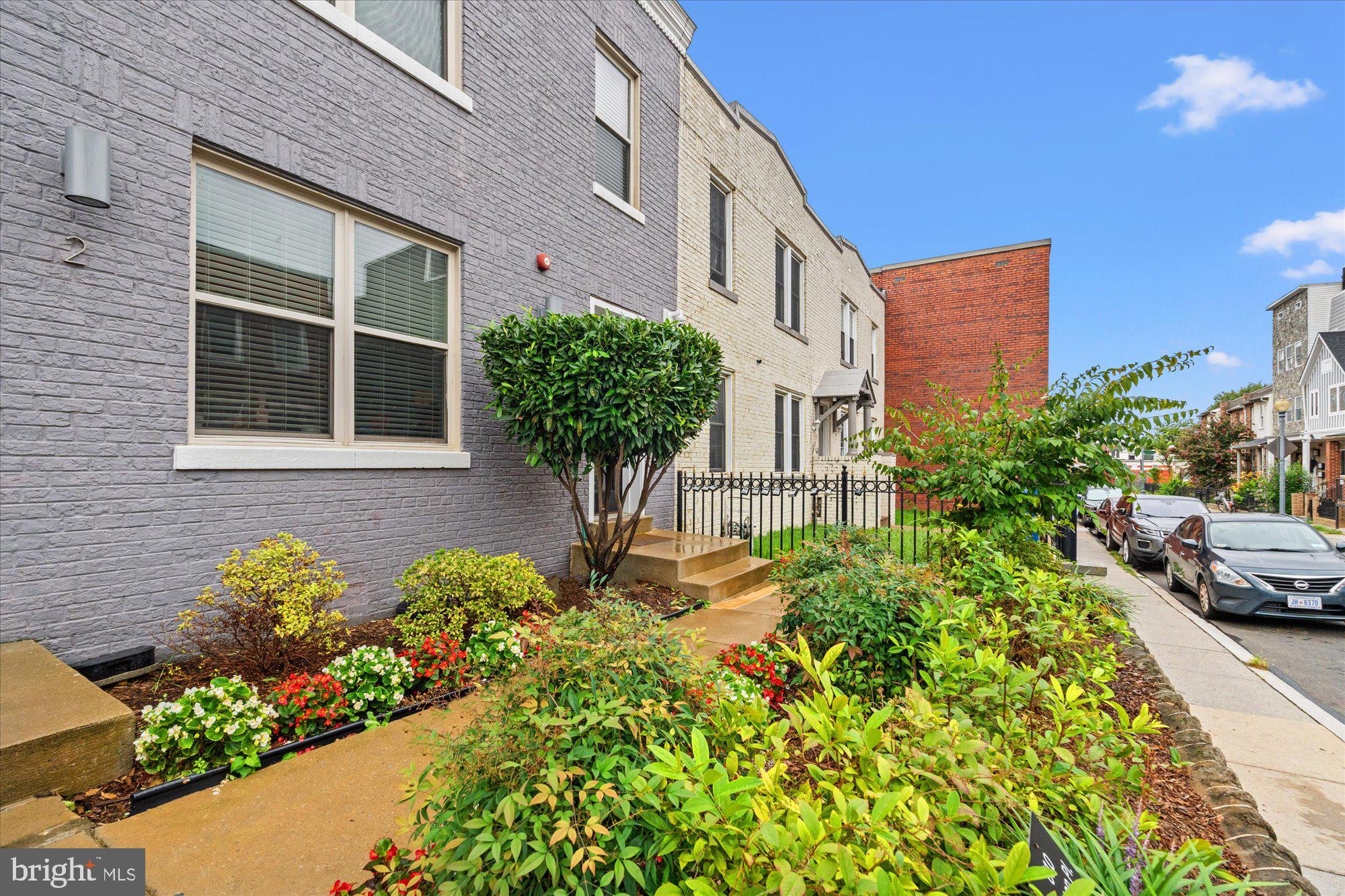 610 NEWTON PLACE NW 8