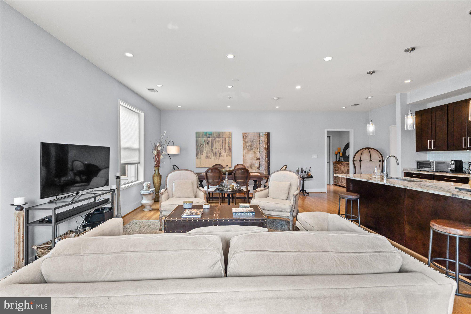 610 NEWTON PLACE NW 8