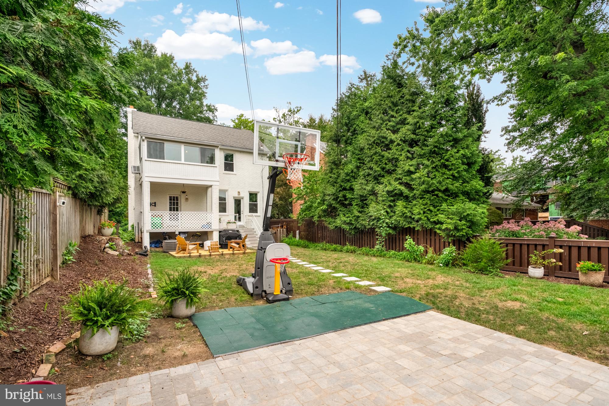 4826 BUTTERWORTH PLACE NW