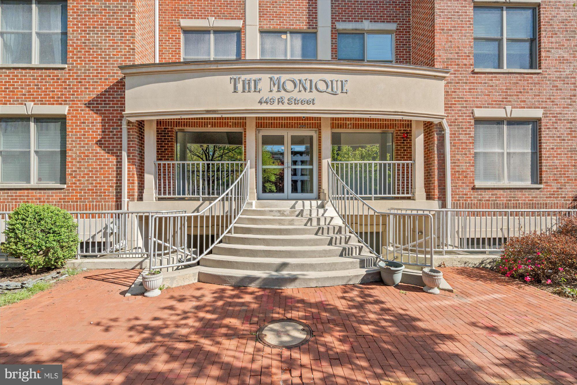 449 R STREET NW 301
