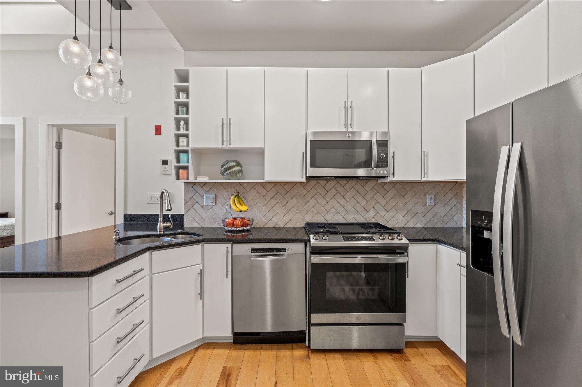 449 R STREET NW 301