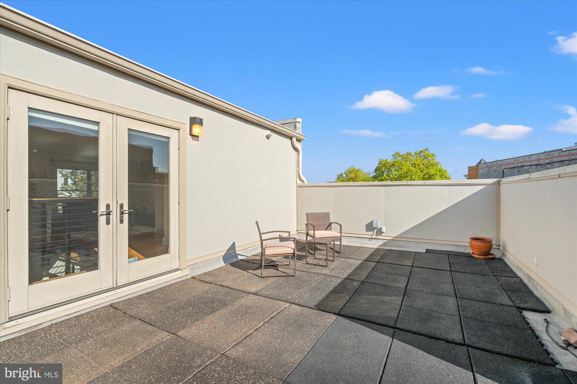 449 R STREET NW 301