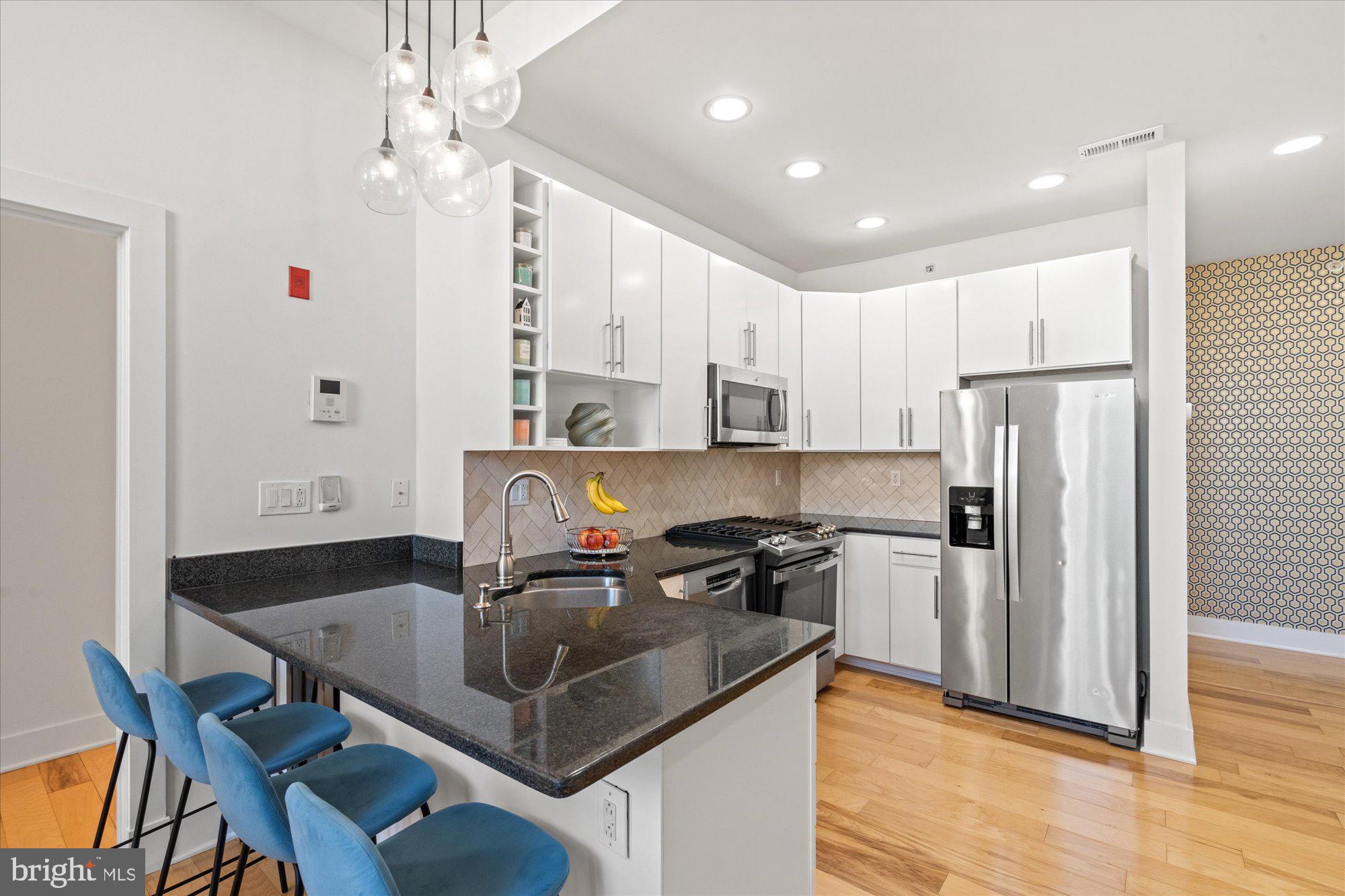 449 R STREET NW 301