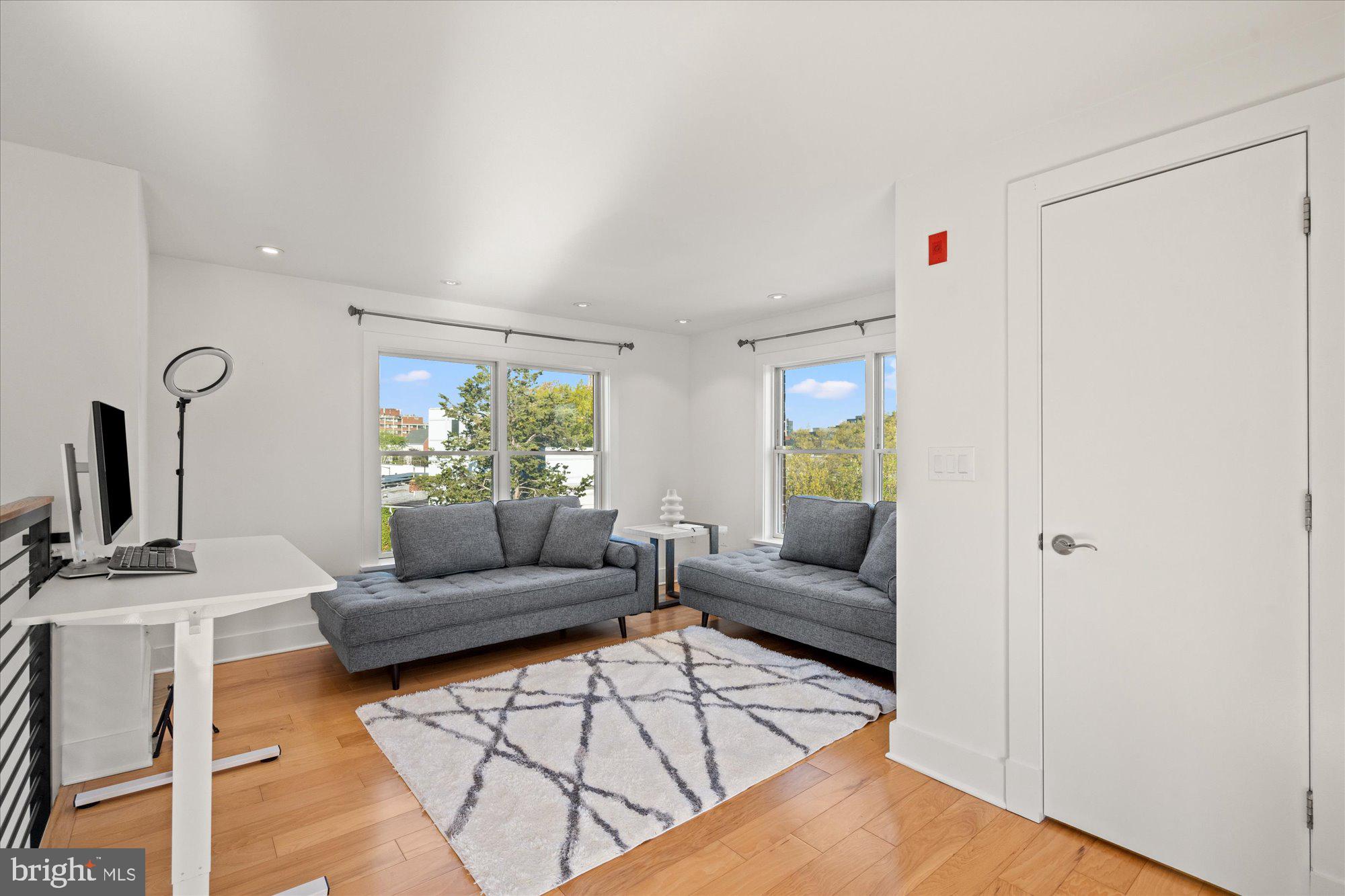 449 R STREET NW 301