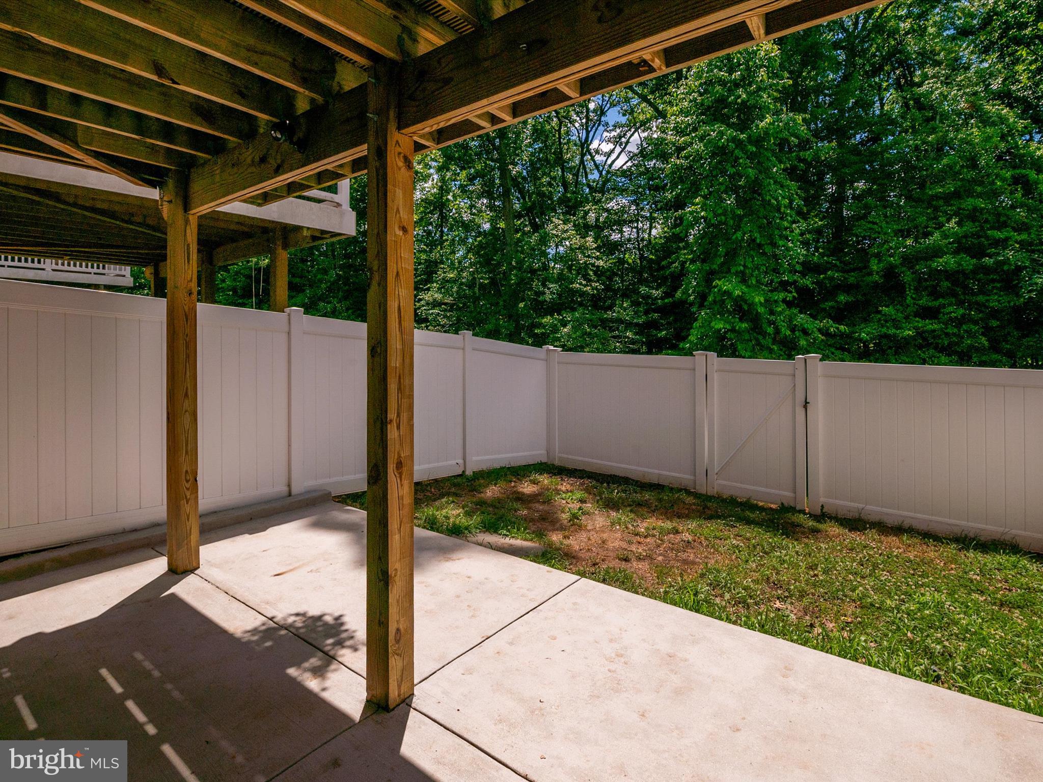 7654 TIMBERCROSS LANE