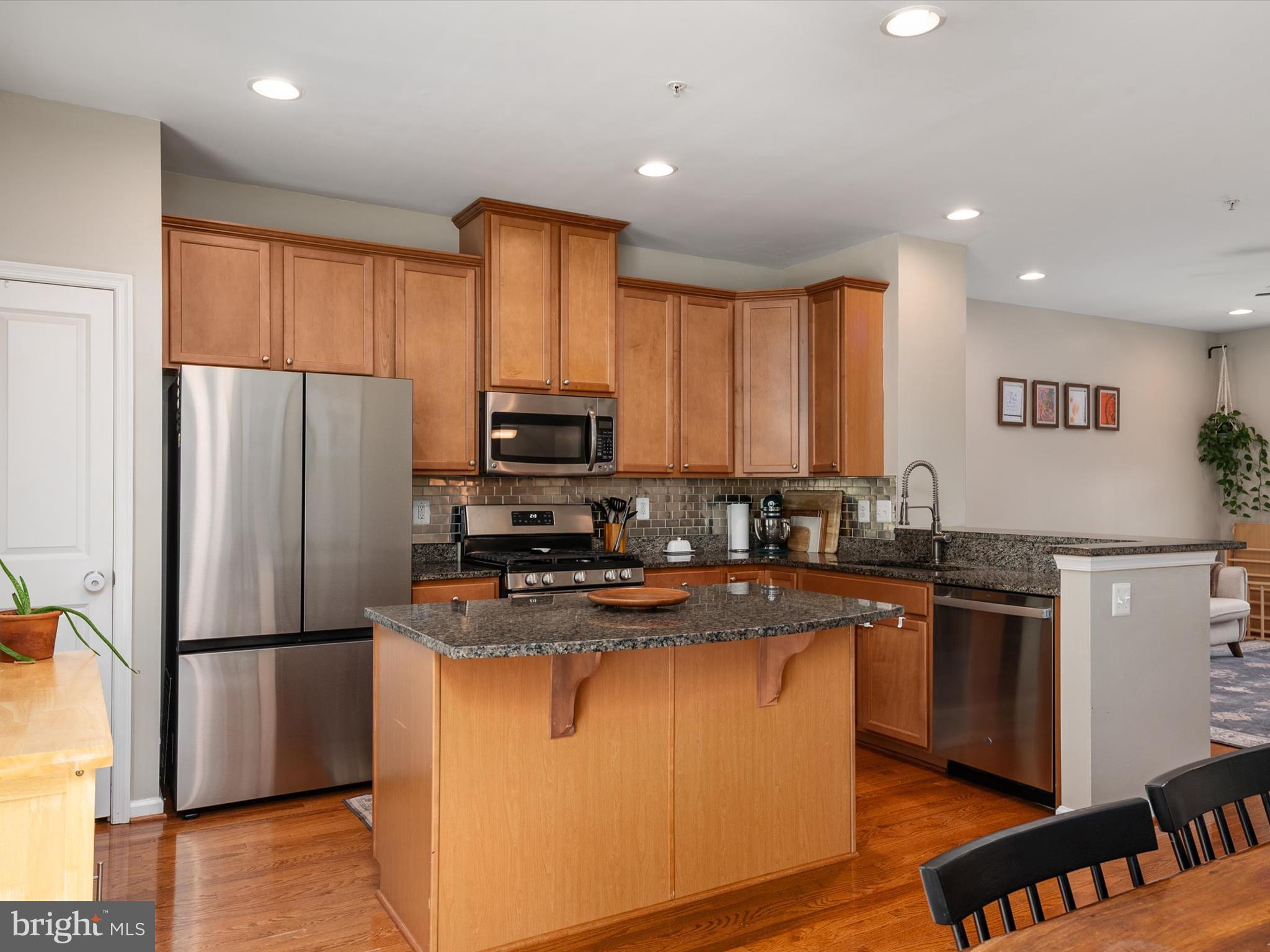 7654 TIMBERCROSS LANE
