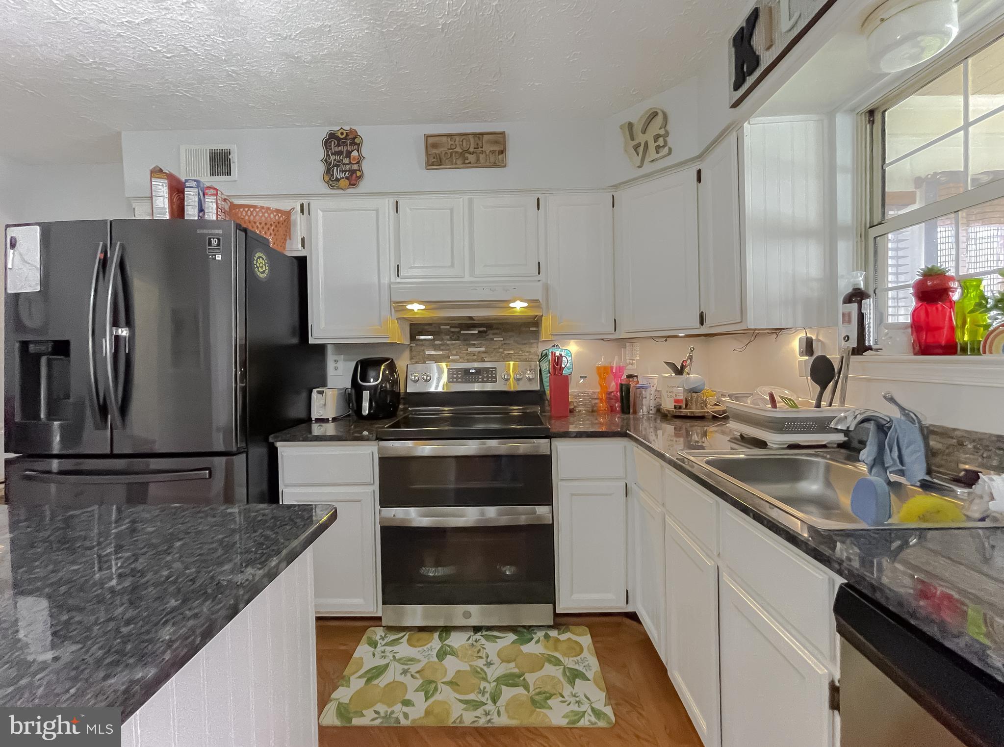 2411 SHADE OAK COURT