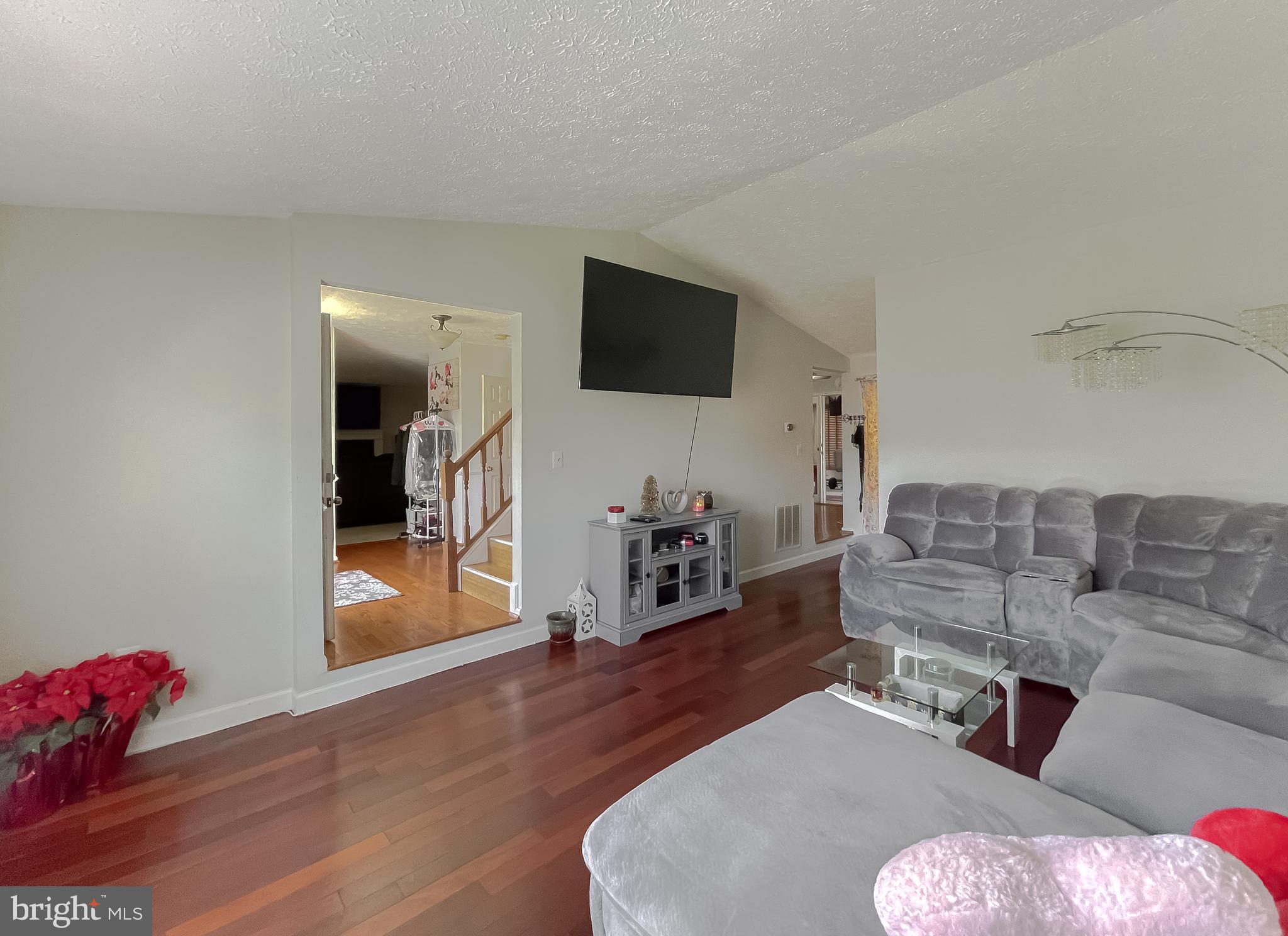 2411 SHADE OAK COURT