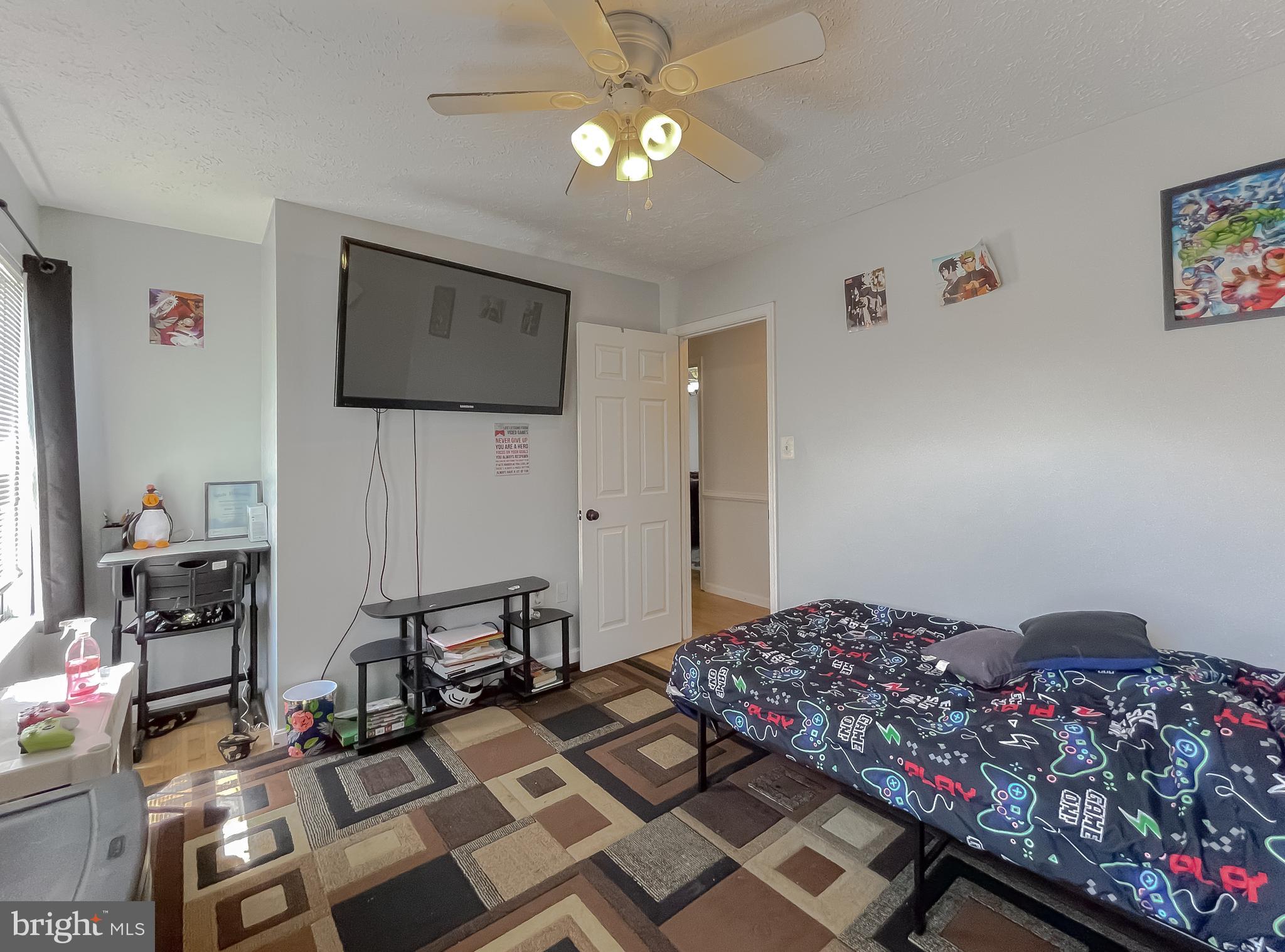 2411 SHADE OAK COURT