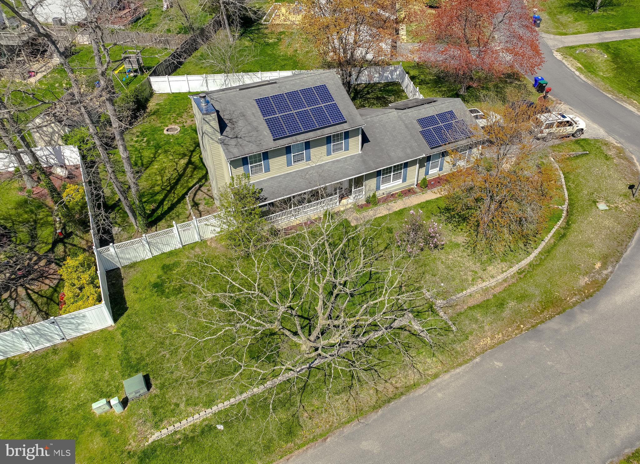 2411 SHADE OAK COURT