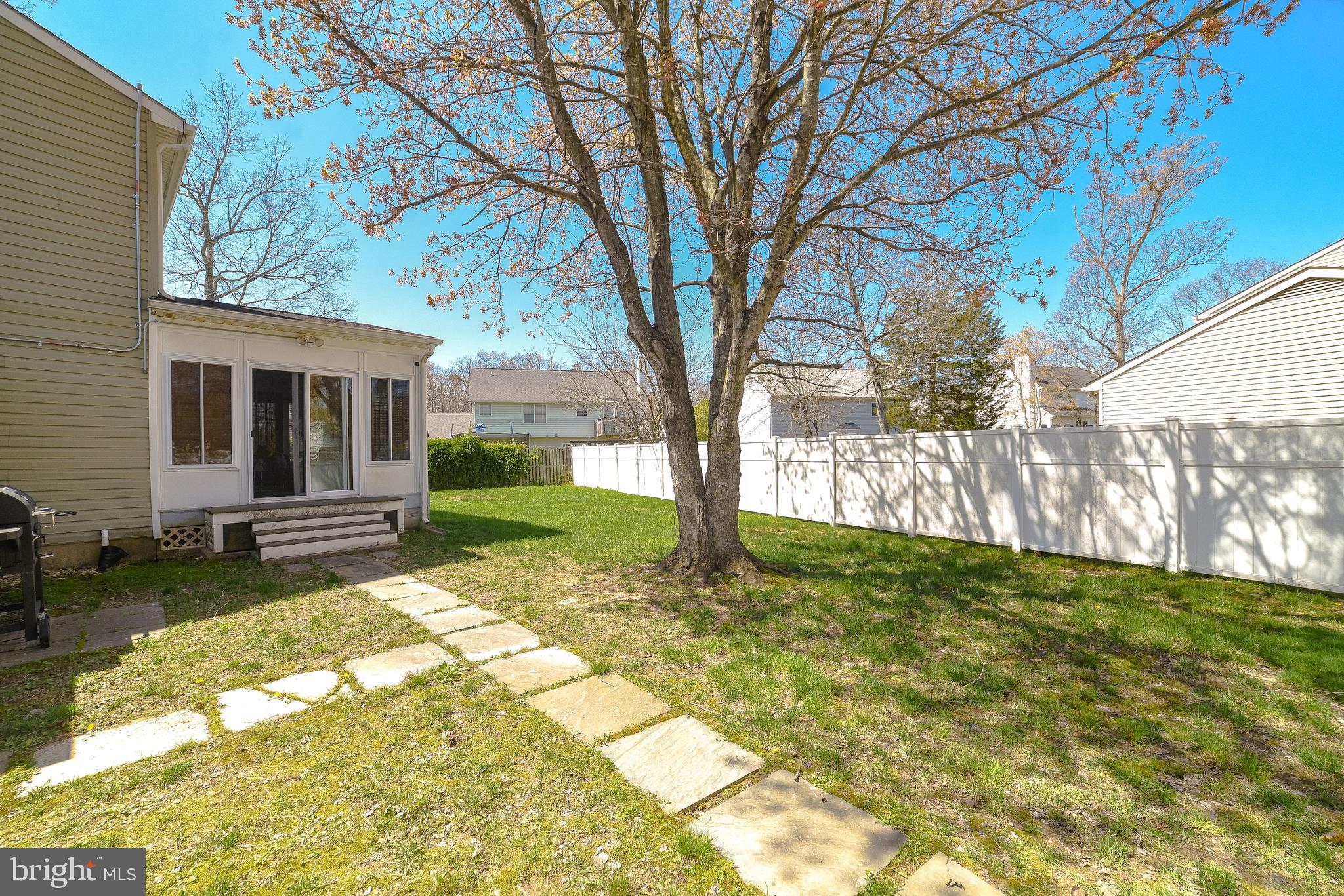 2411 SHADE OAK COURT