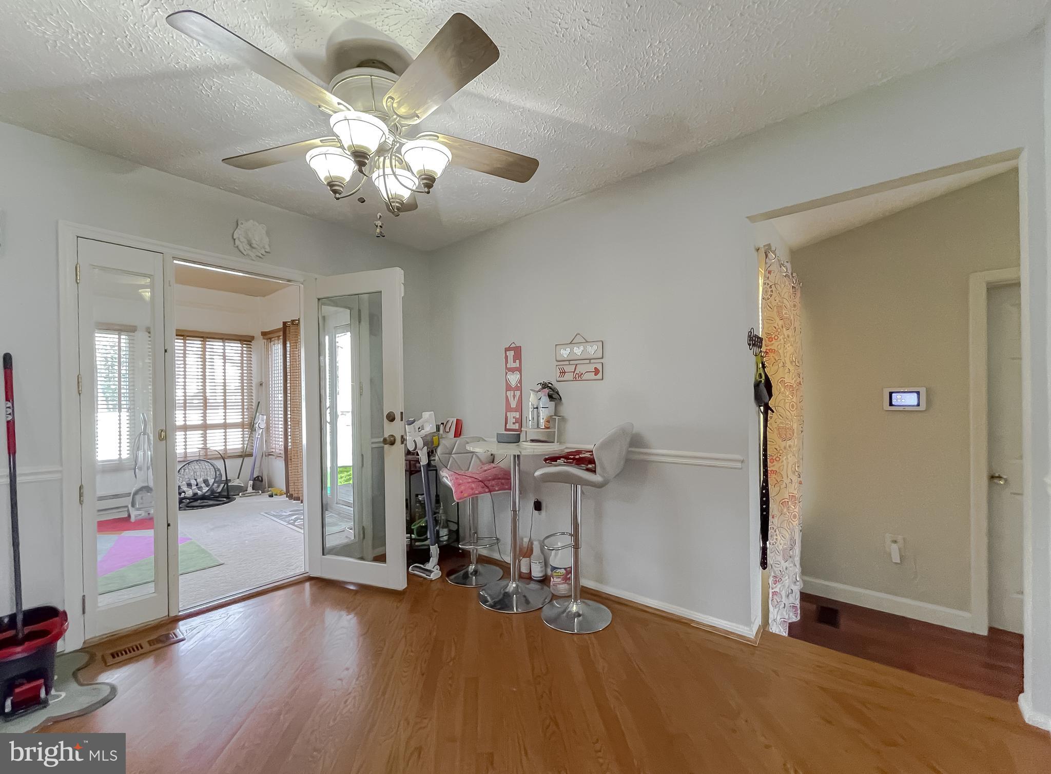 2411 SHADE OAK COURT