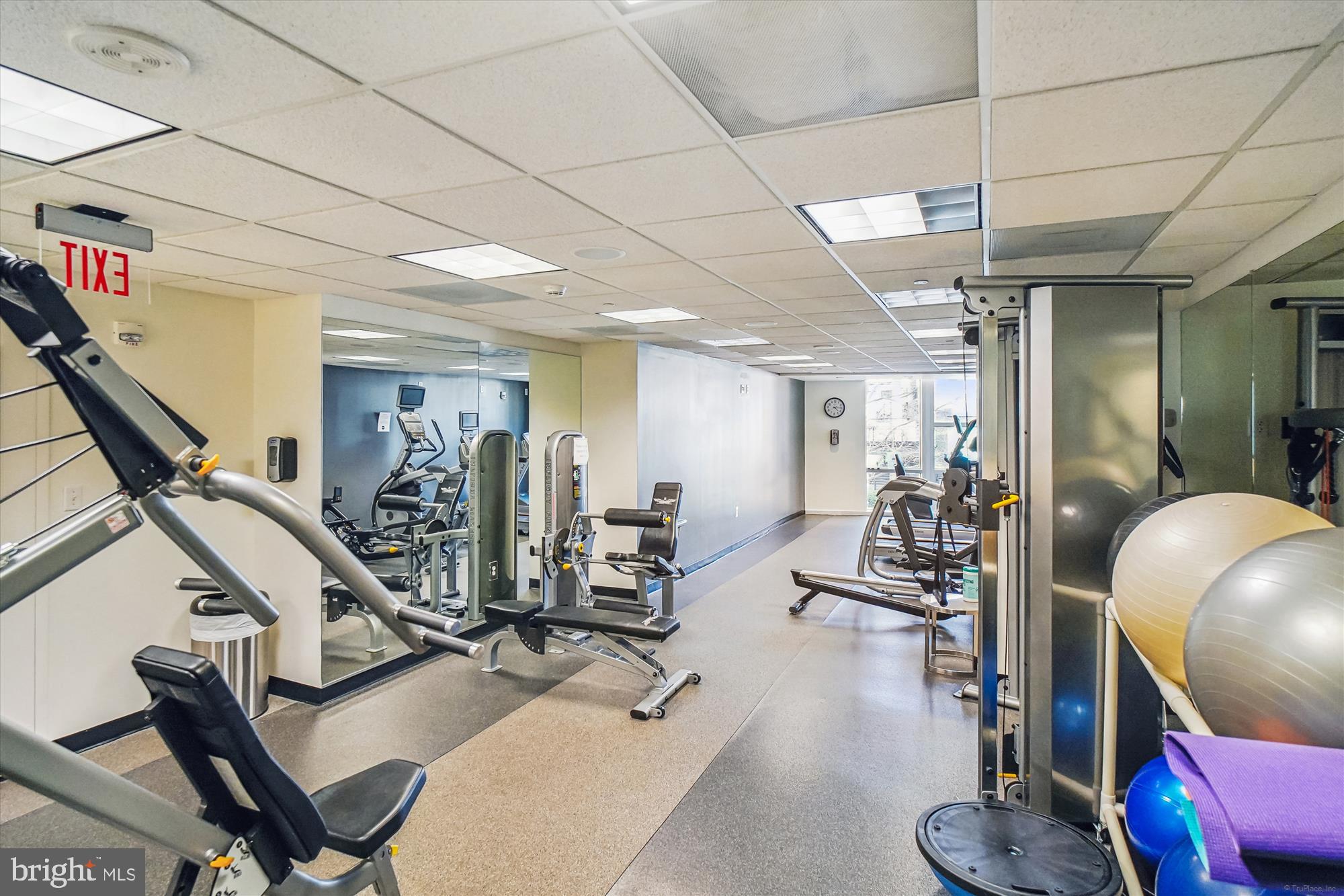 6820 WISCONSIN AVENUE 8001