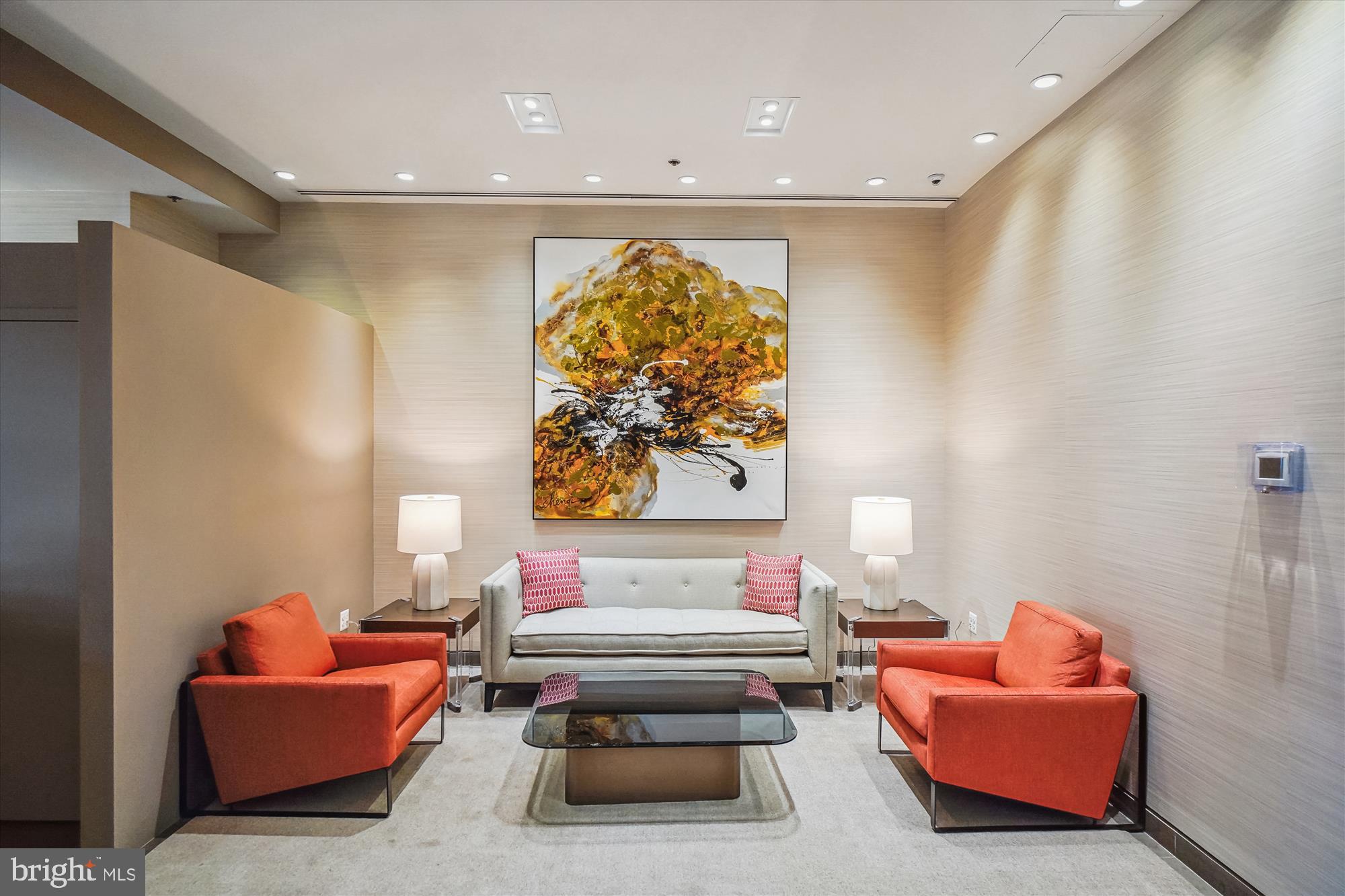 6820 WISCONSIN AVENUE 8001