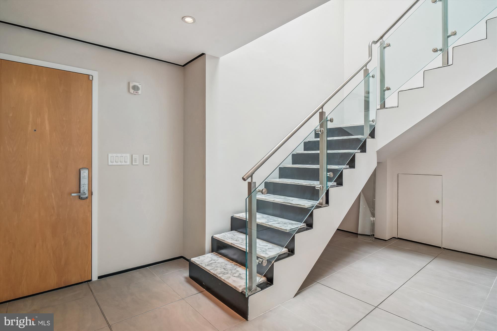 6820 WISCONSIN AVENUE 8001