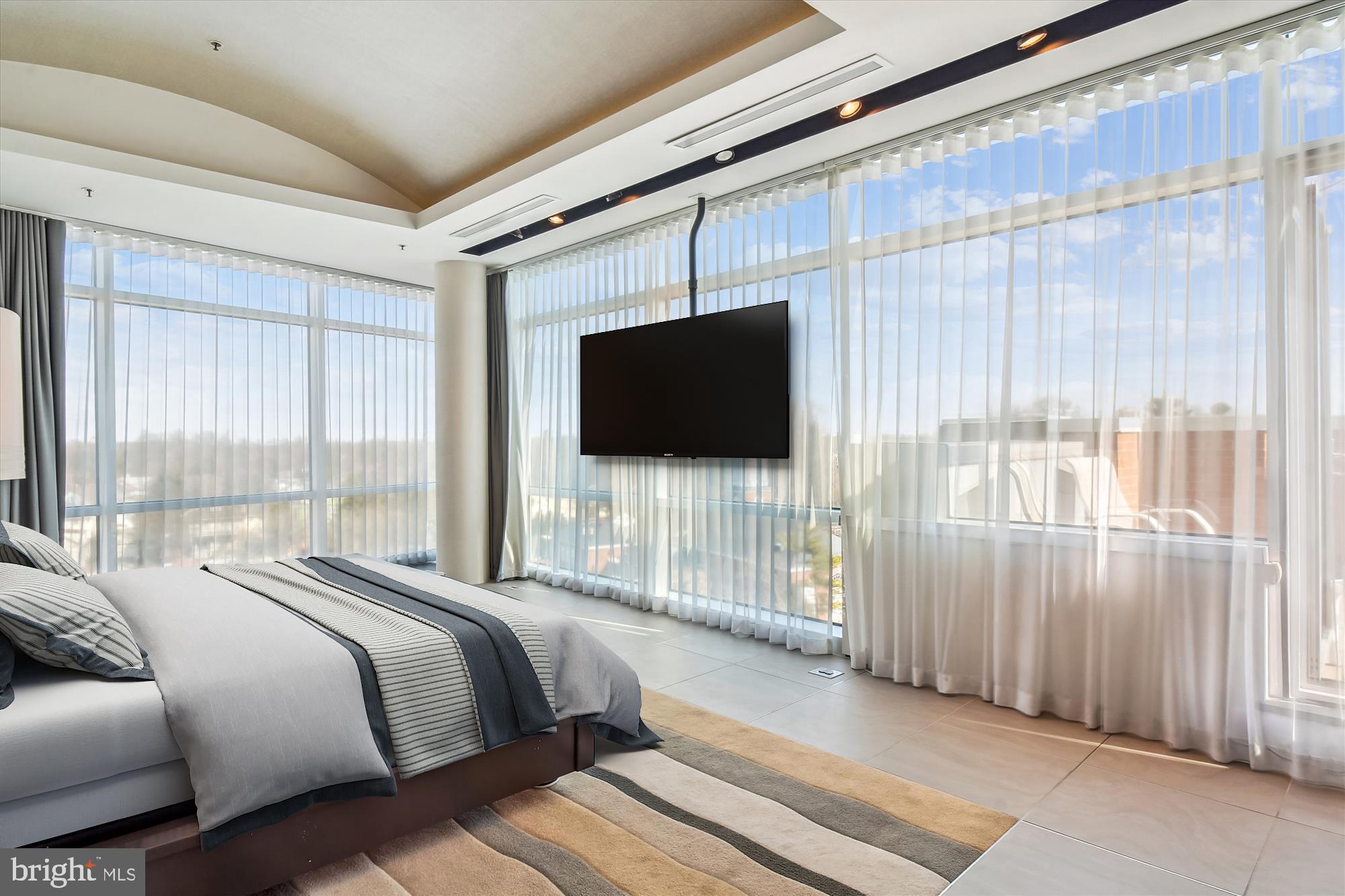 6820 WISCONSIN AVENUE 8001