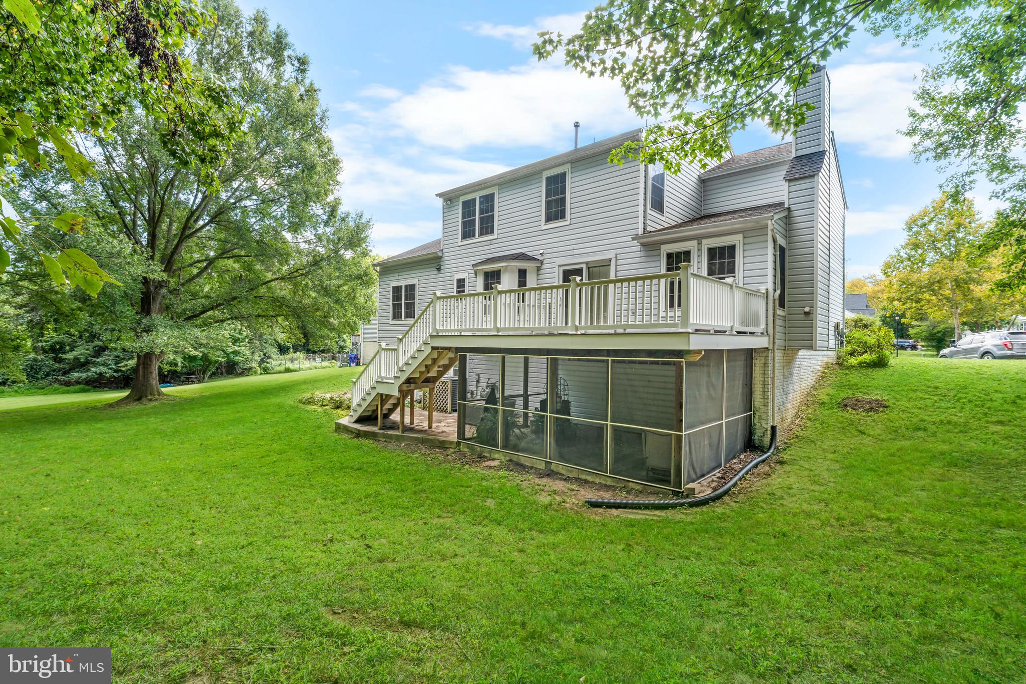 6425 GWINNETT LANE