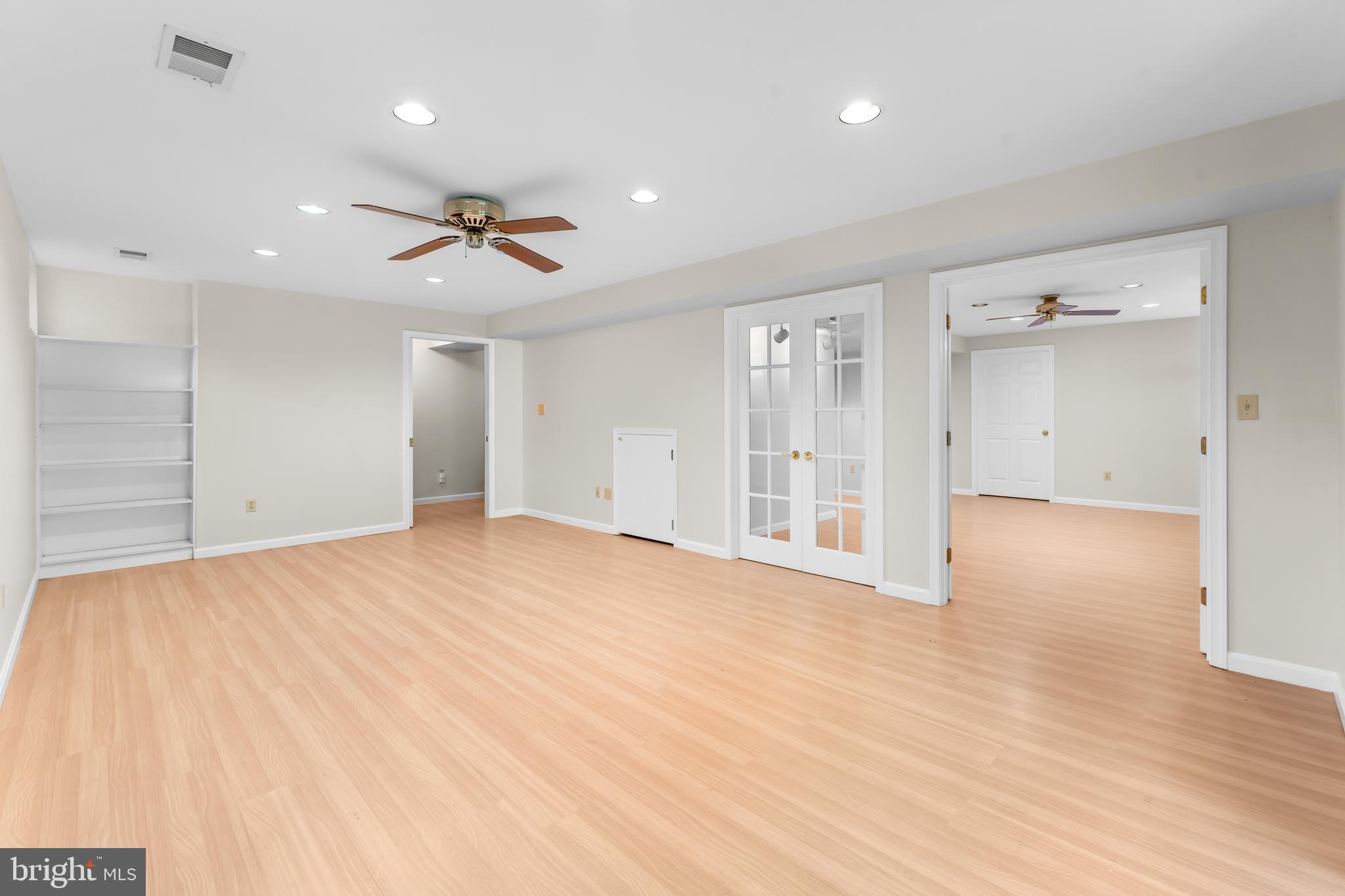 6425 GWINNETT LANE