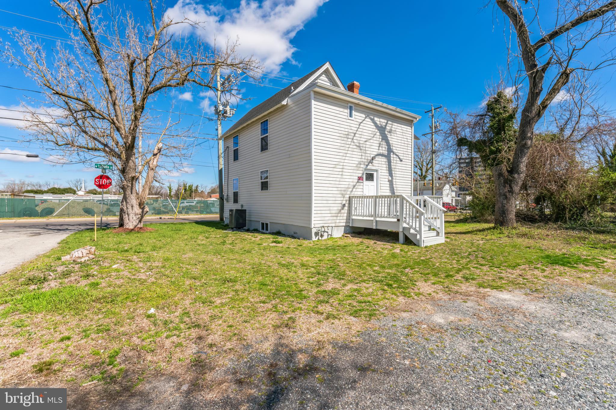 504 W ISABELLA STREET