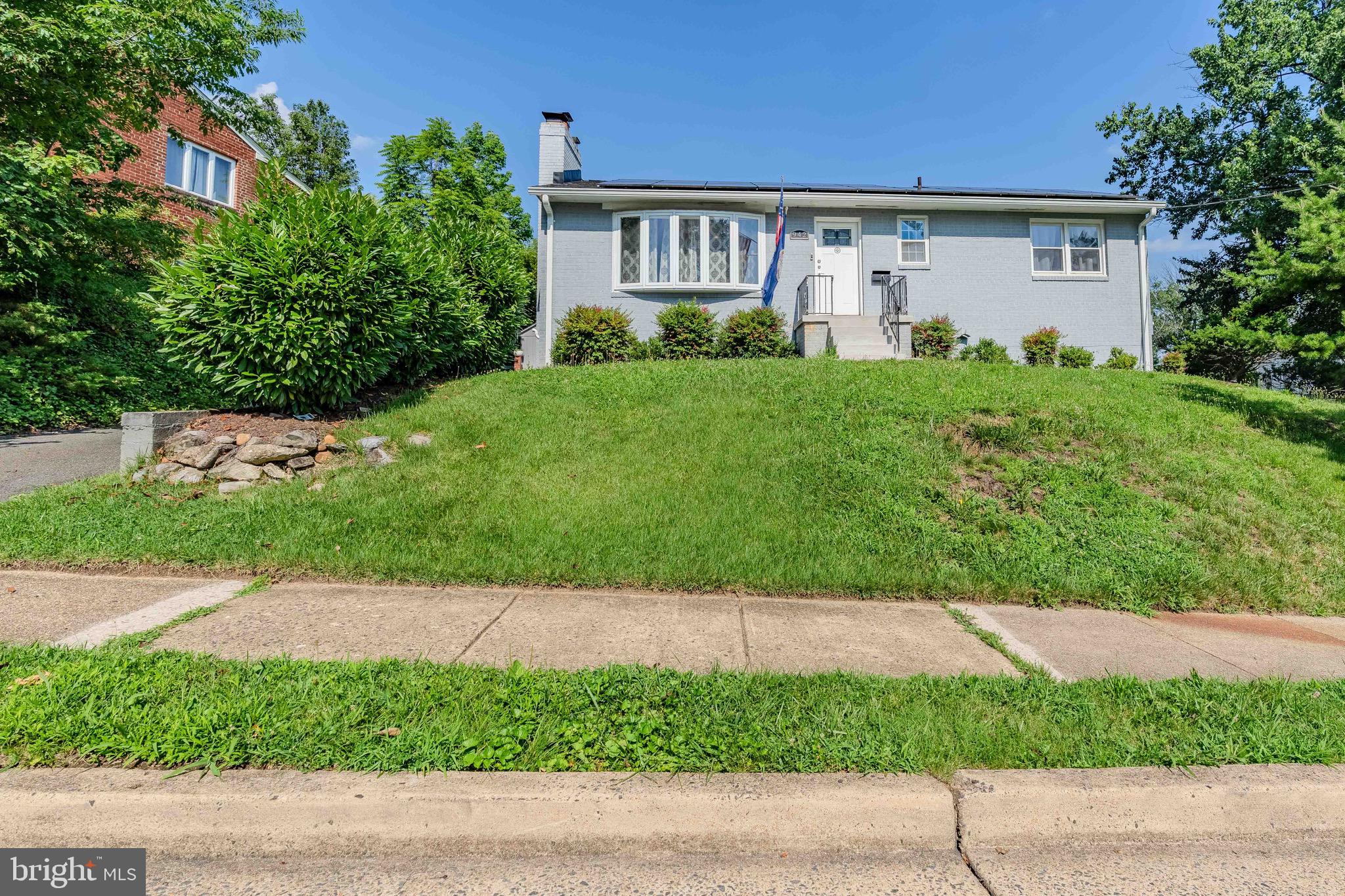942 N MCKINLEY ROAD