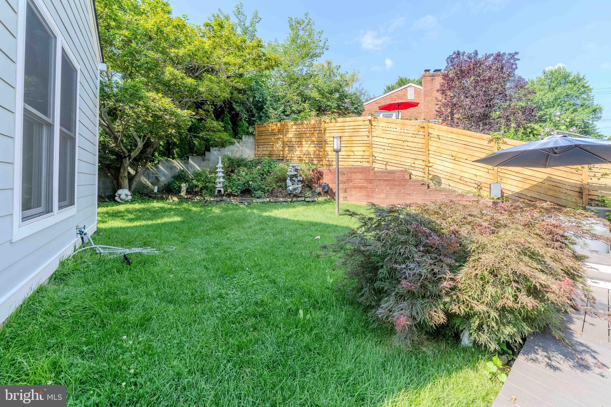 942 N MCKINLEY ROAD