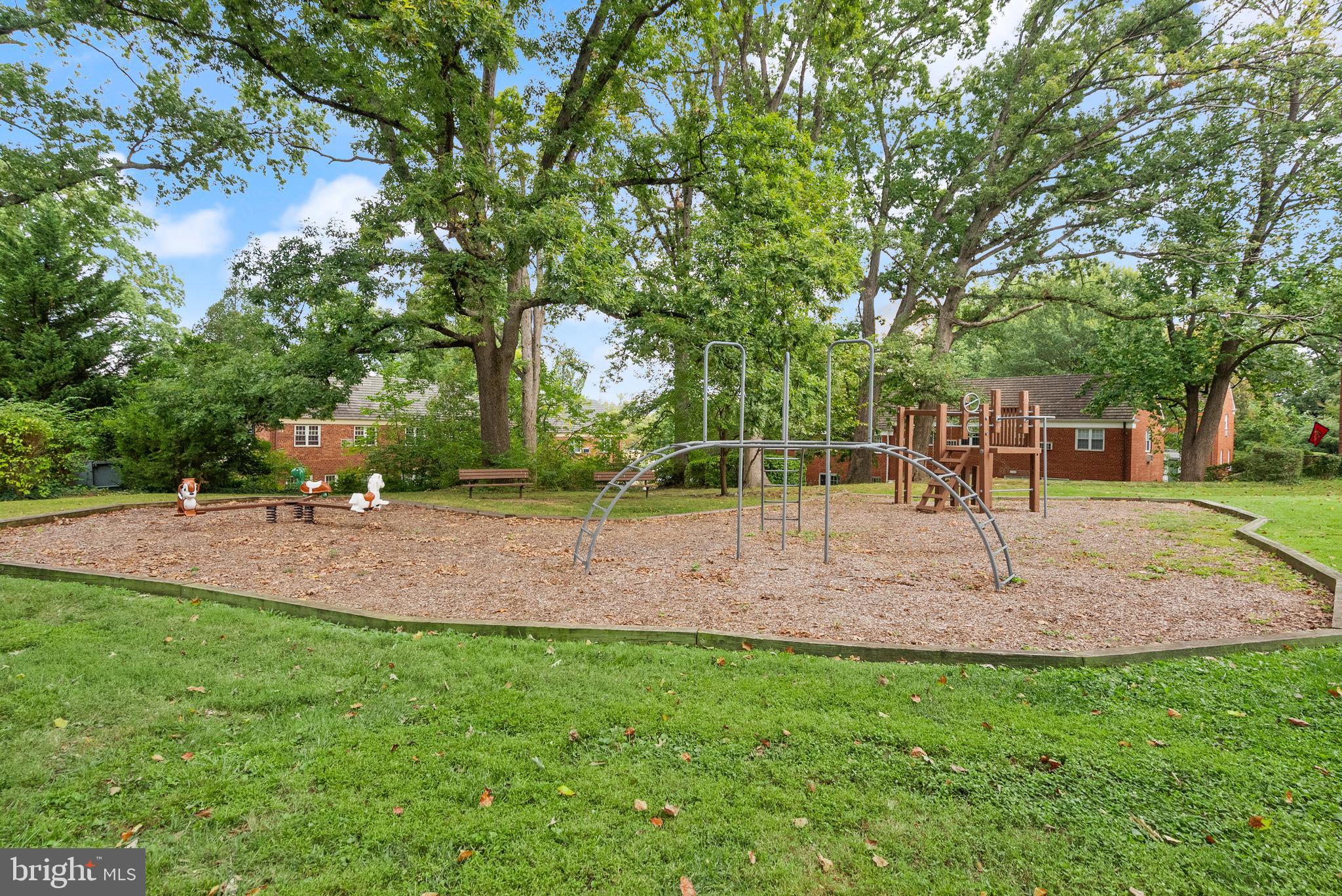 3731 LYONS LANE