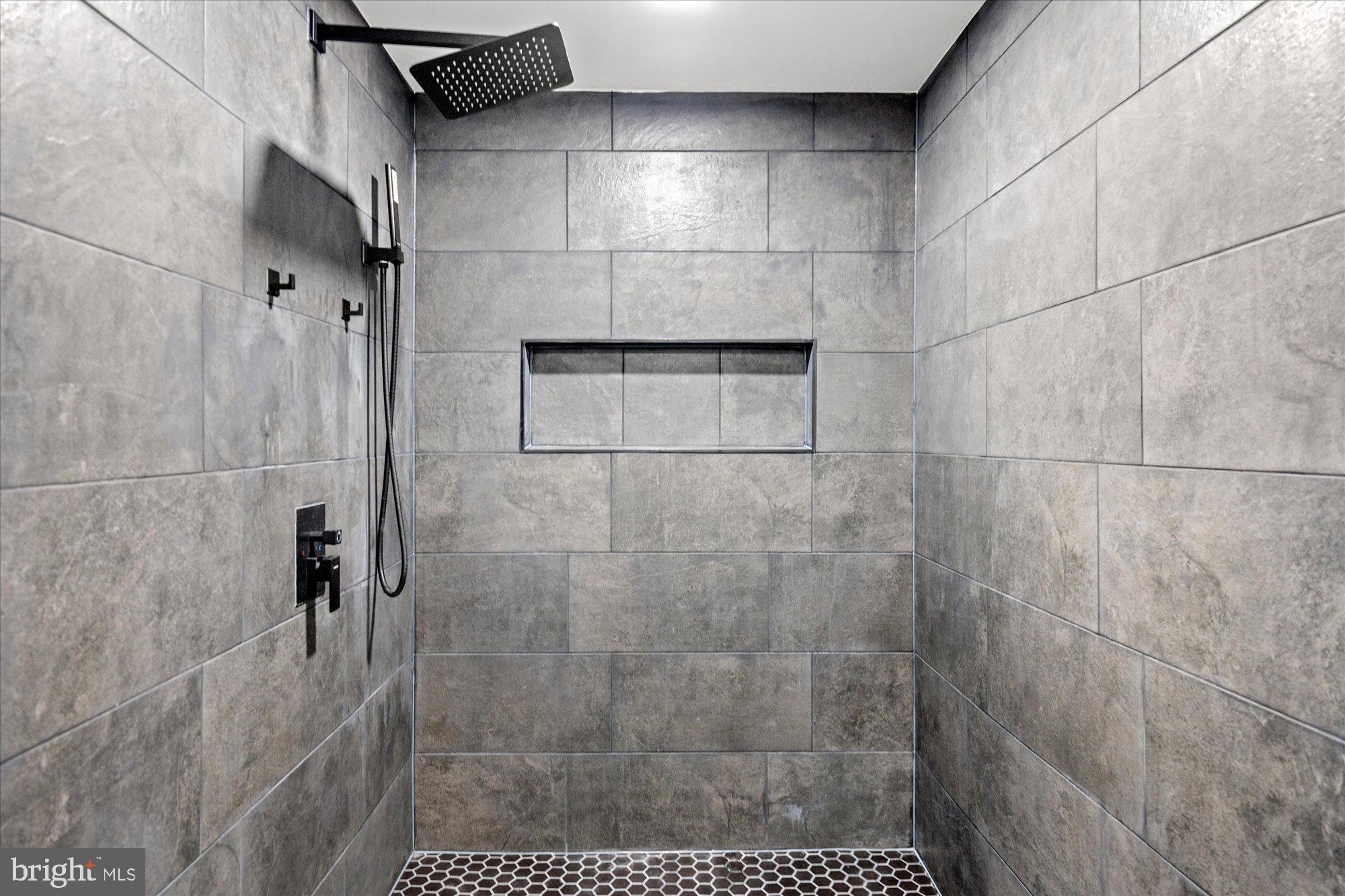 13850 STONEBROOK COURT