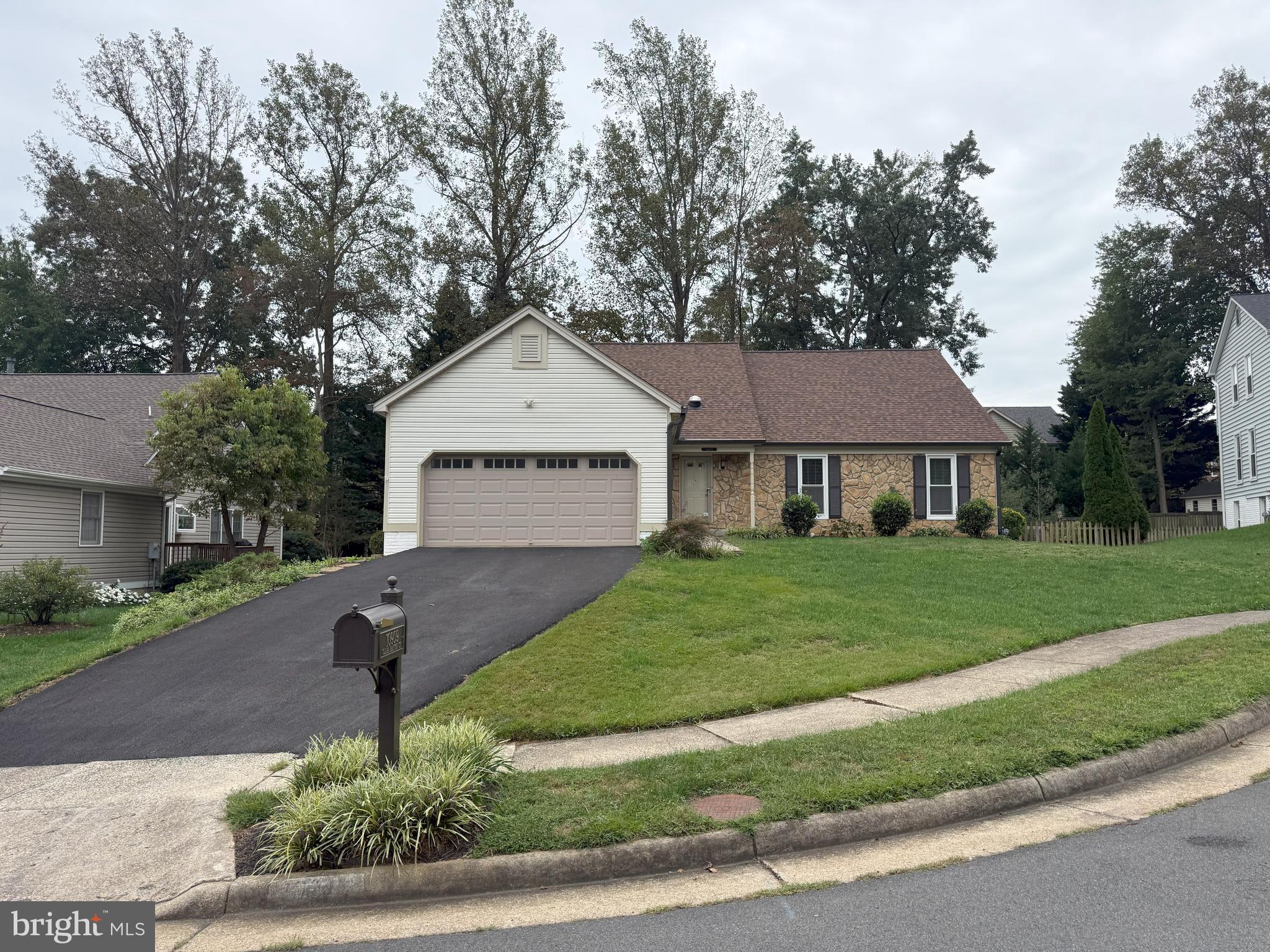 10909 CLARA BARTON COURT