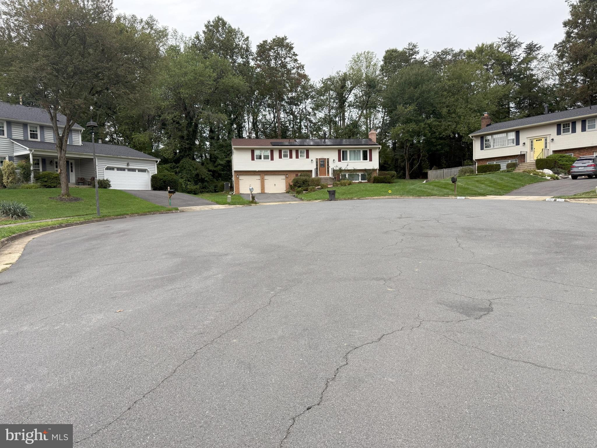 10909 CLARA BARTON COURT