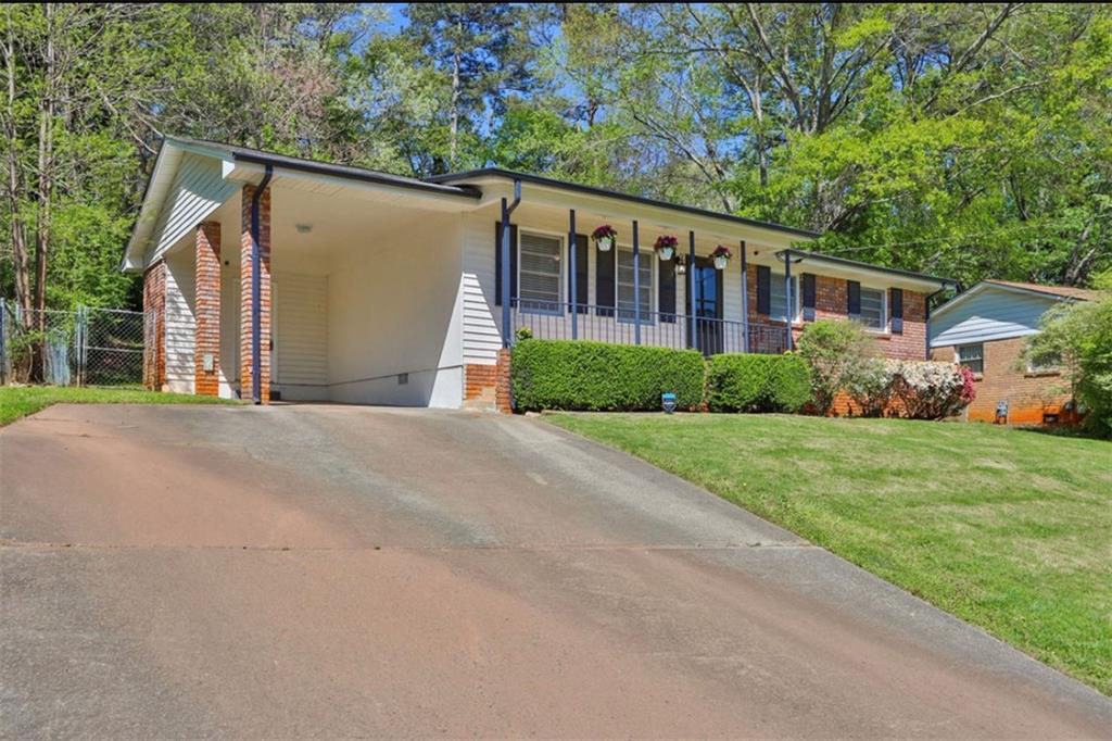 884 Meadow Rock Way