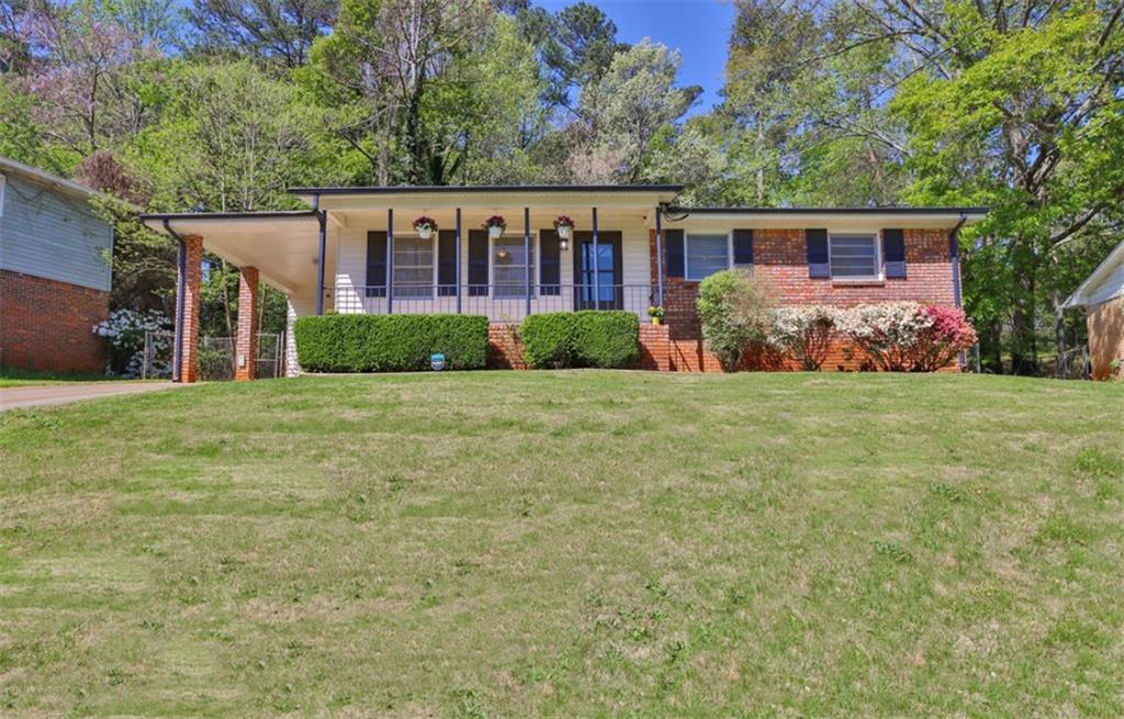 884 Meadow Rock Way