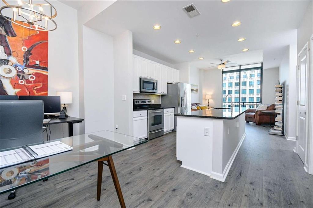 3040 Peachtree Road Unit: 1602