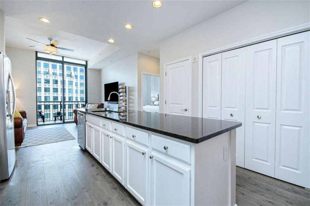 3040 Peachtree Road Unit: 1602