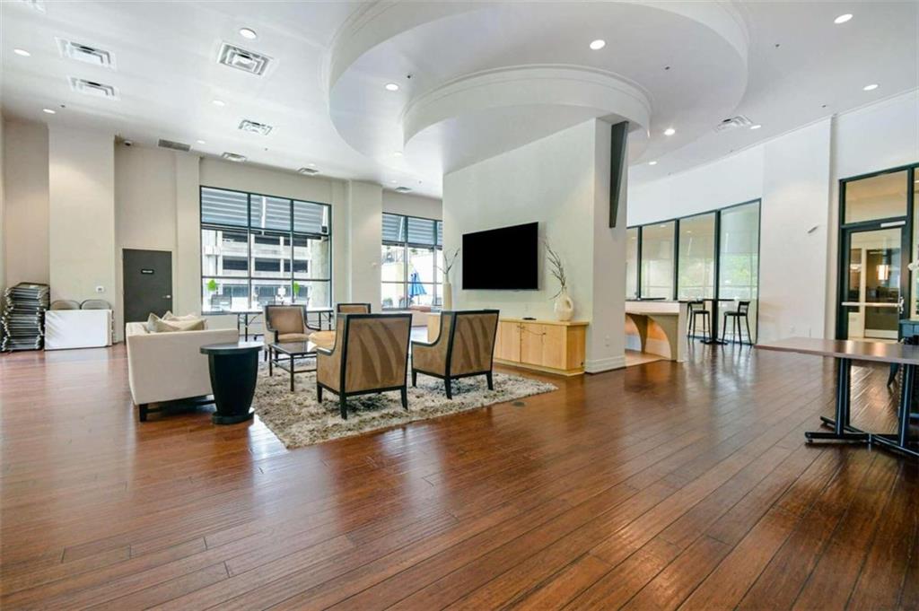 3040 Peachtree Road Unit: 1602