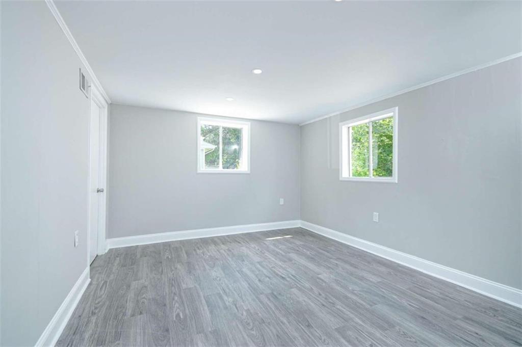 957 Scott Road